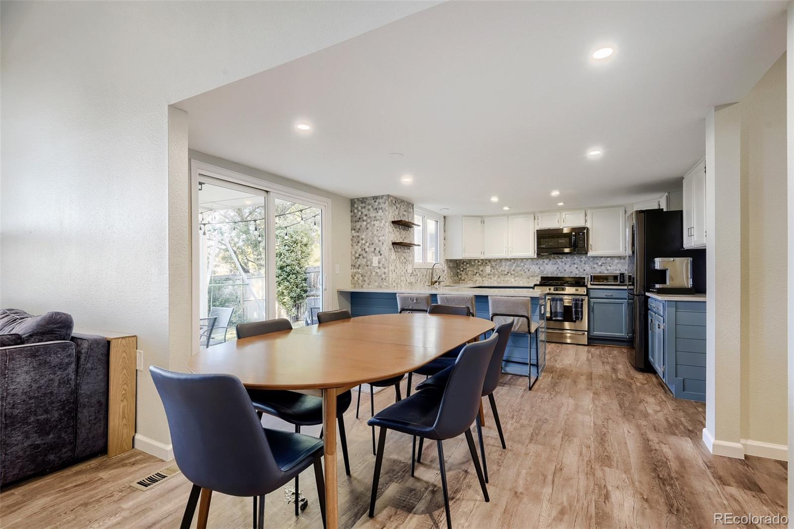 MLS Image #3 for 1435 e irish lane,littleton, Colorado