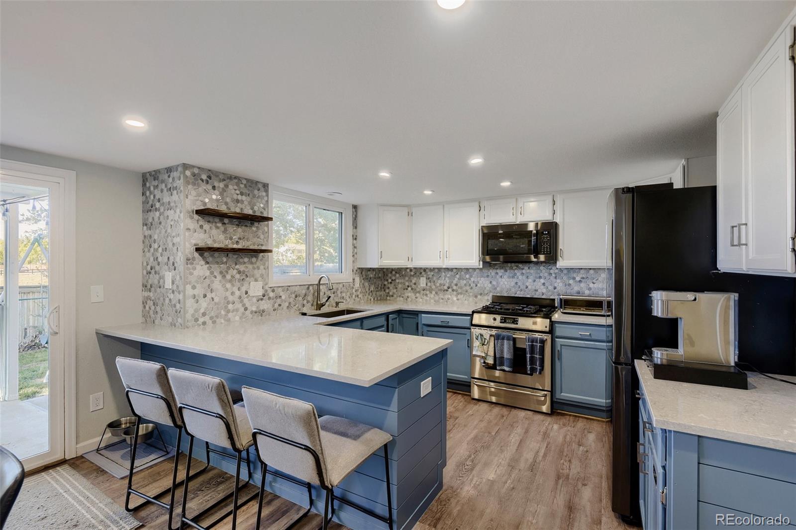 MLS Image #6 for 1435 e irish lane,littleton, Colorado
