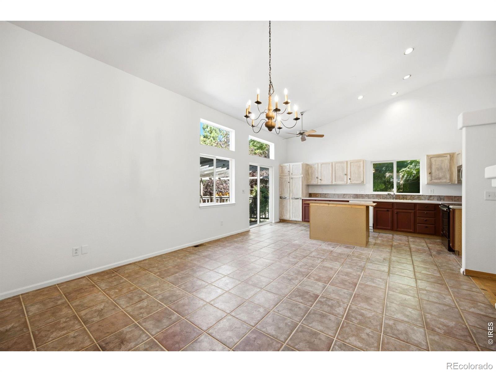 MLS Image #8 for 726  nelson park drive,longmont, Colorado