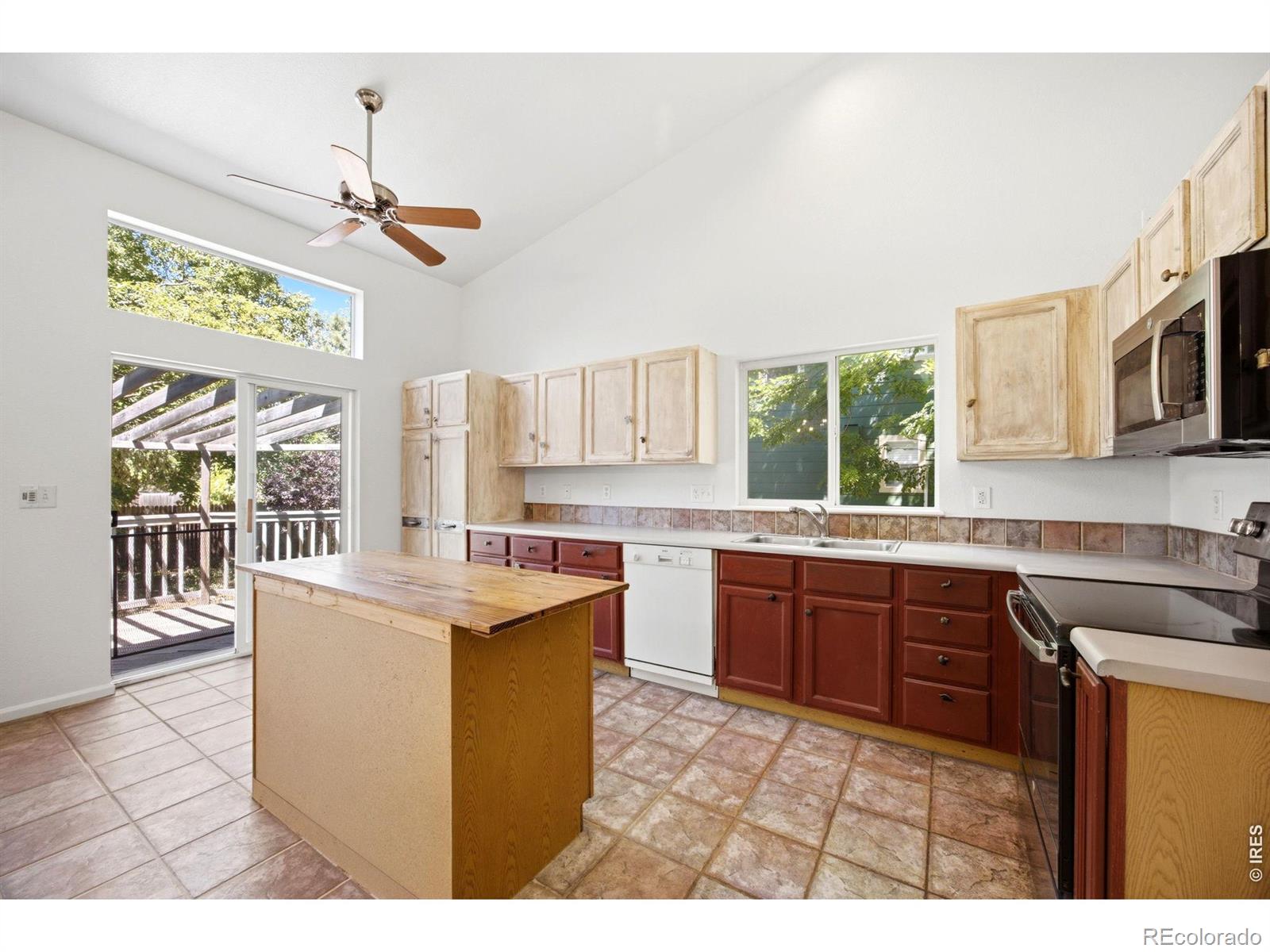 MLS Image #9 for 726  nelson park drive,longmont, Colorado