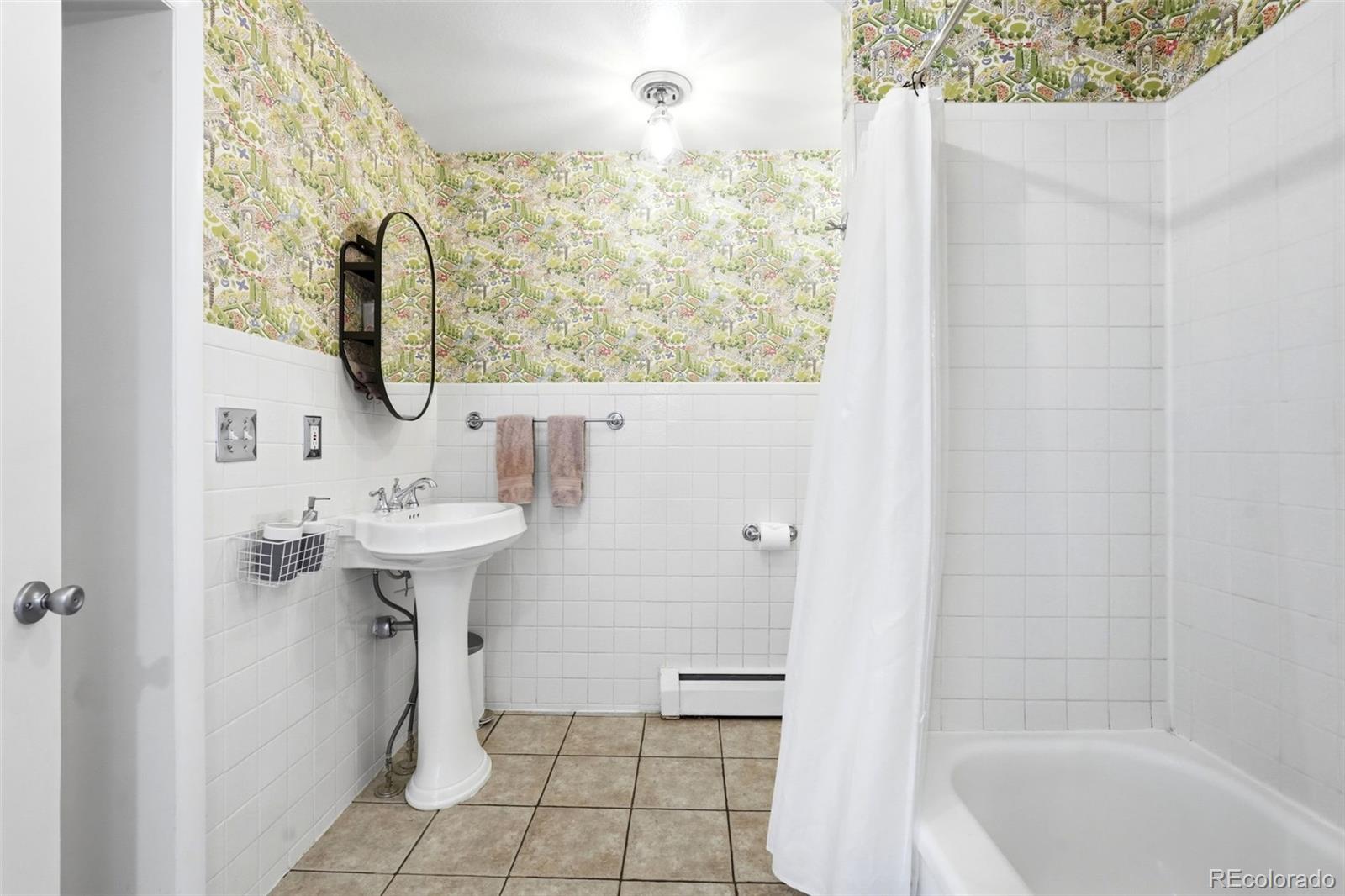 MLS Image #32 for 814  fox street,denver, Colorado