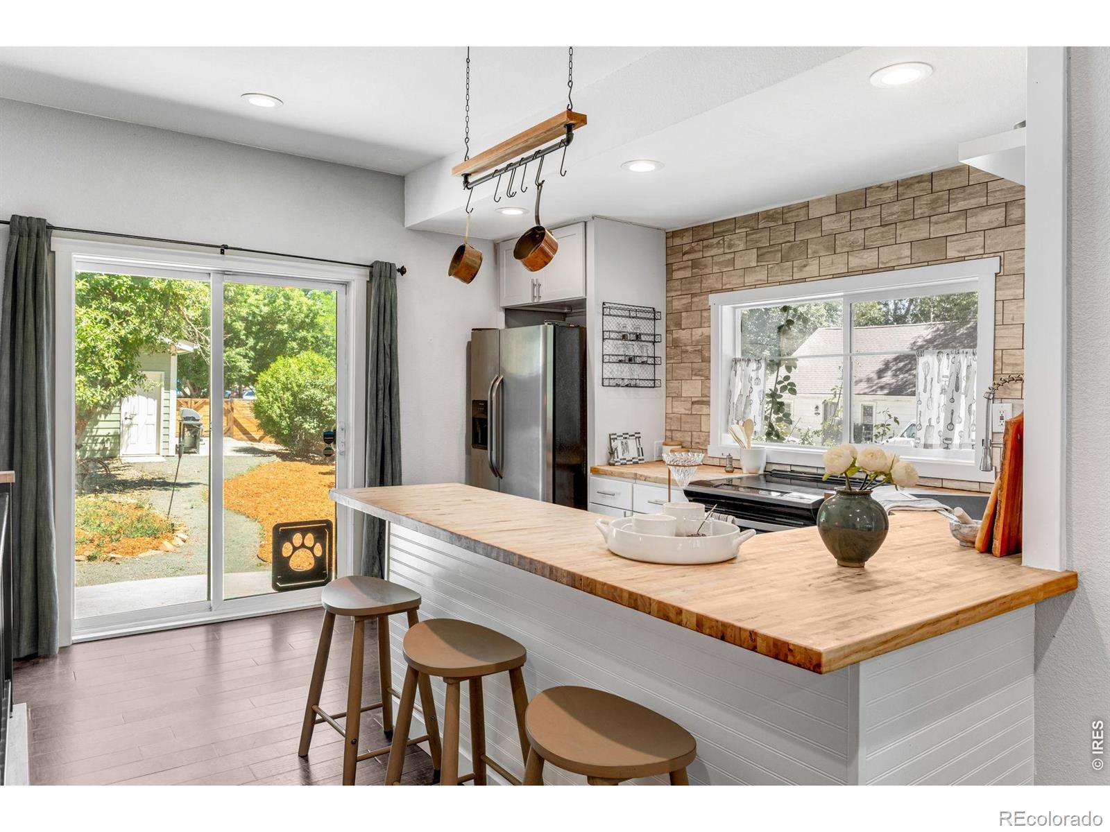 MLS Image #11 for 204 n jefferson avenue,loveland, Colorado