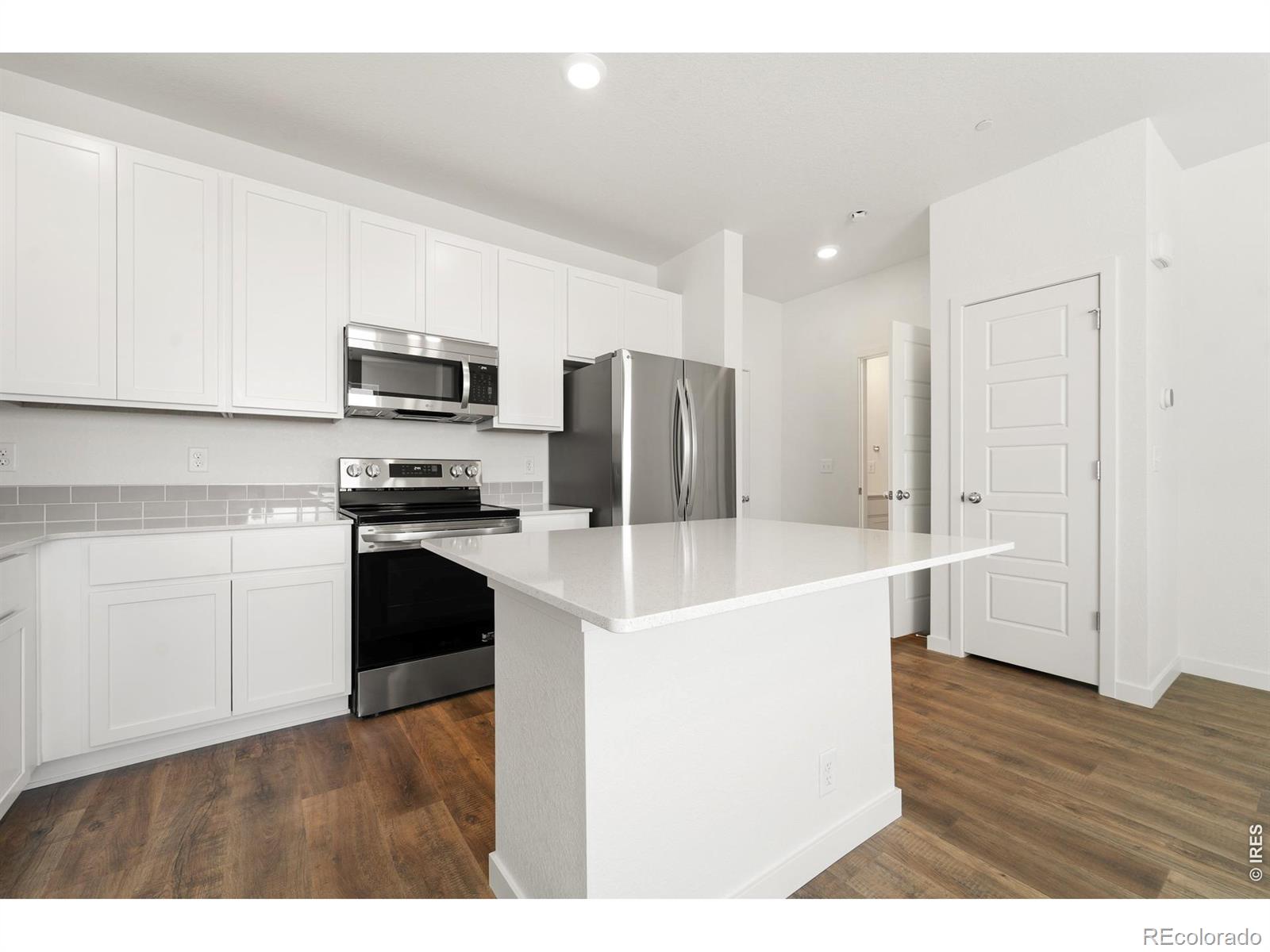 MLS Image #3 for 3917  green court,evans, Colorado