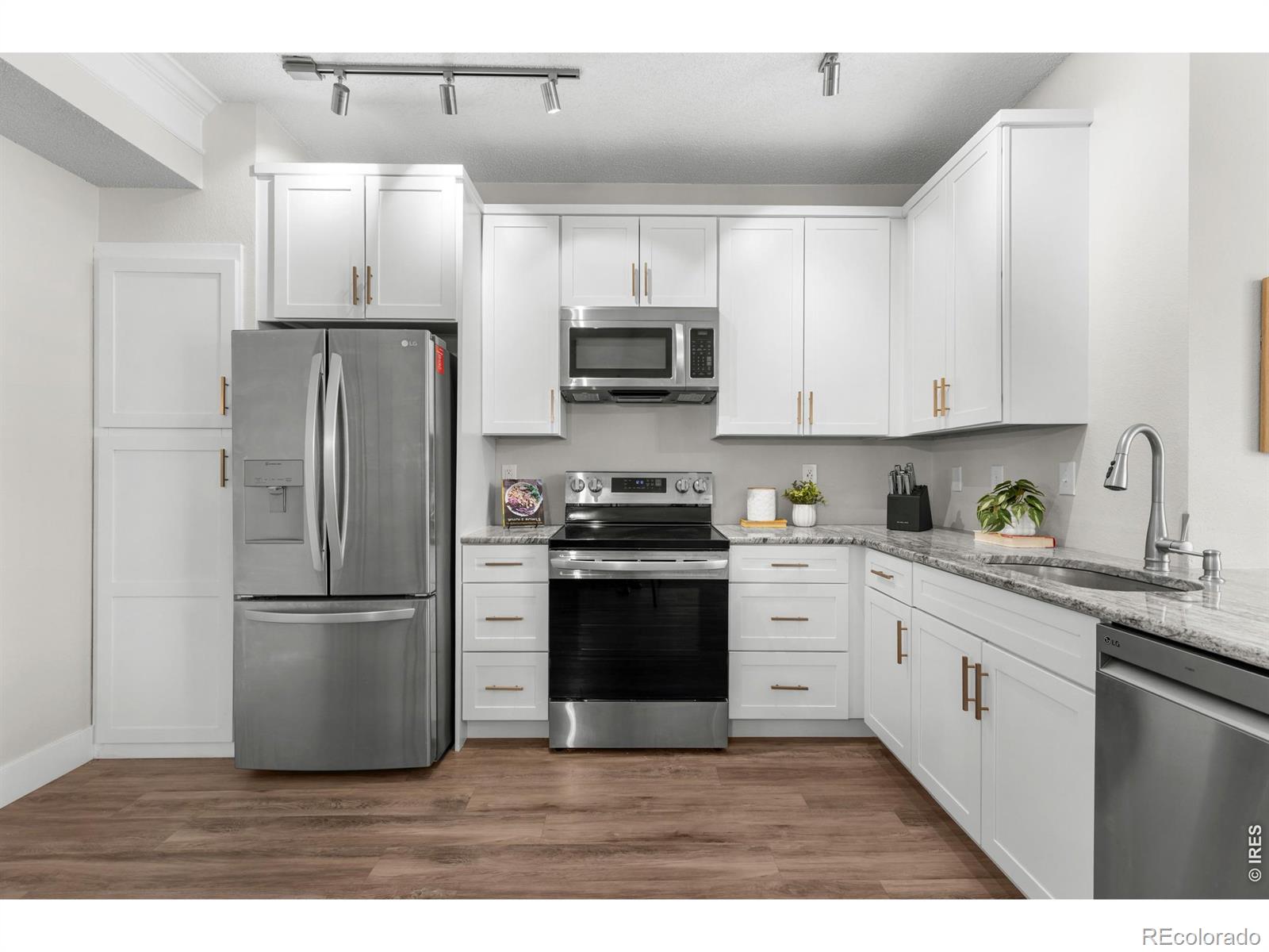 MLS Image #10 for 1827  spaulding circle,superior, Colorado