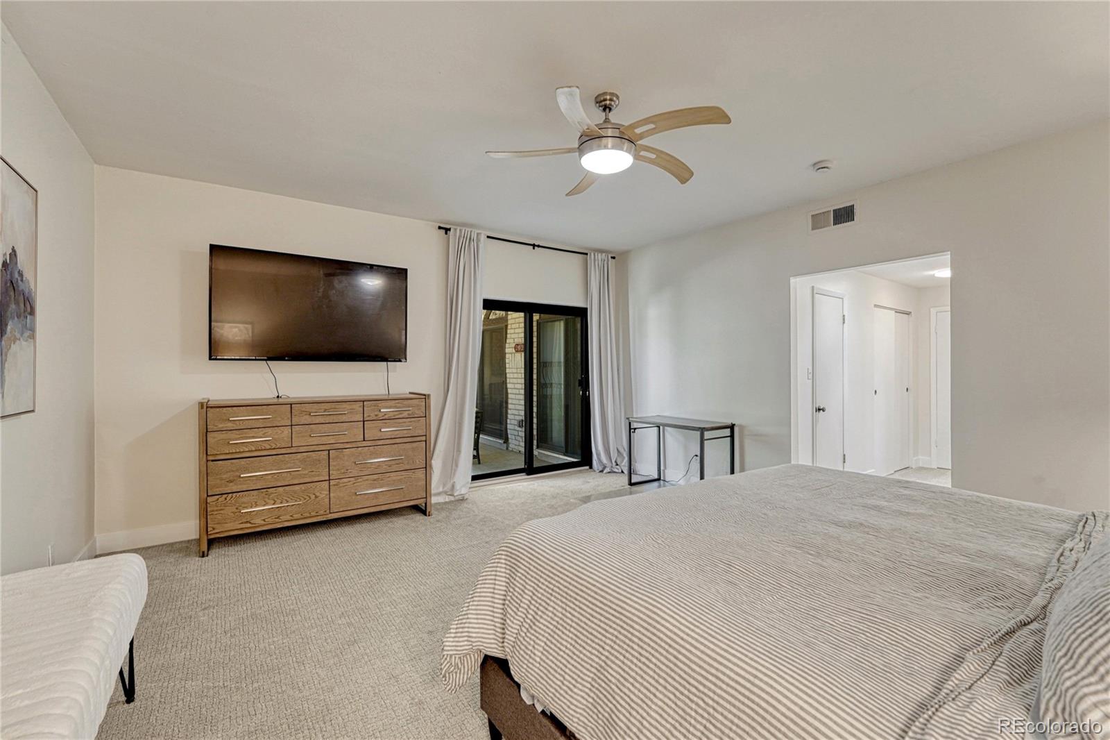 MLS Image #16 for 4250 s olive street,denver, Colorado