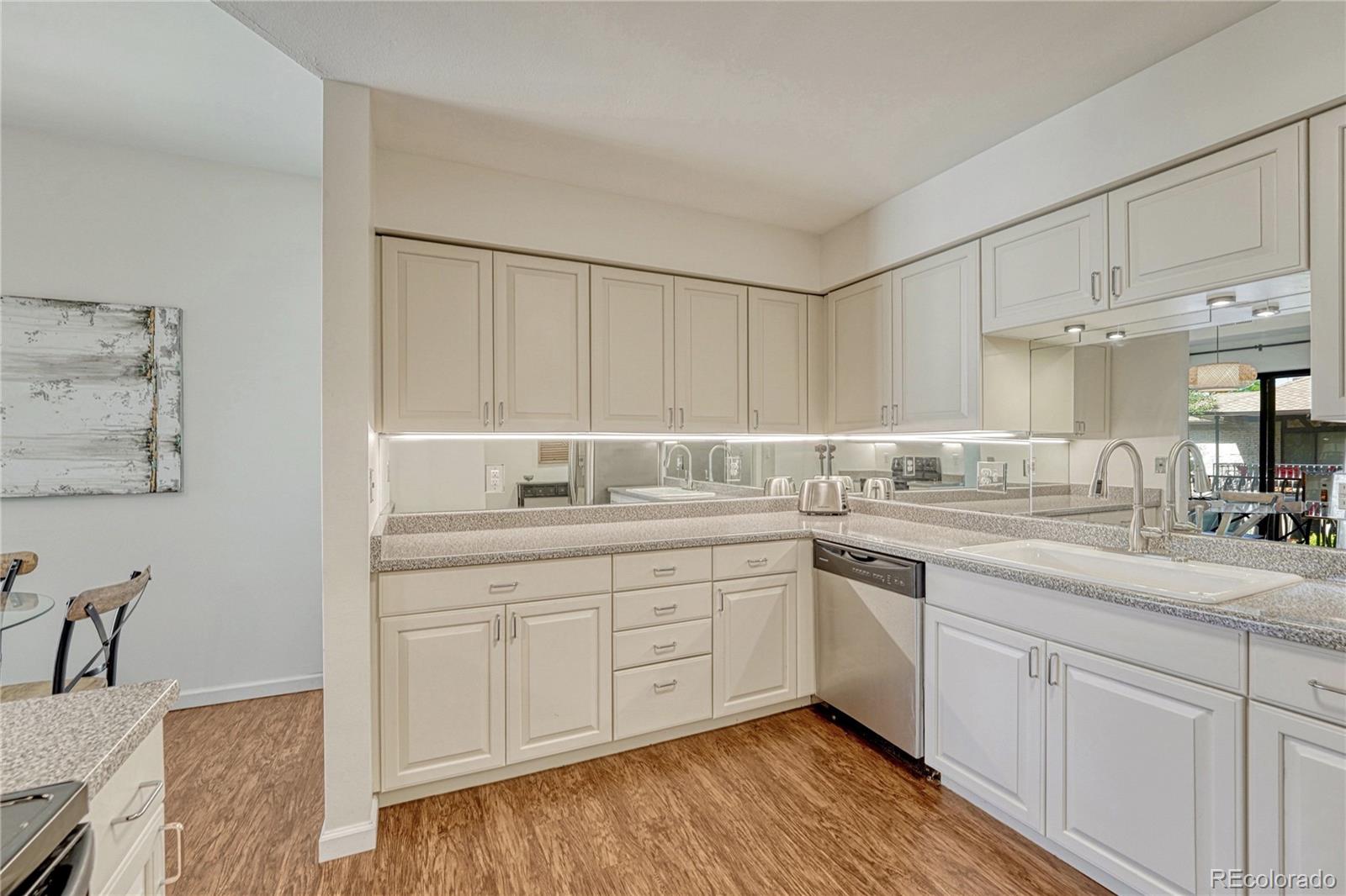 MLS Image #25 for 4250 s olive street,denver, Colorado