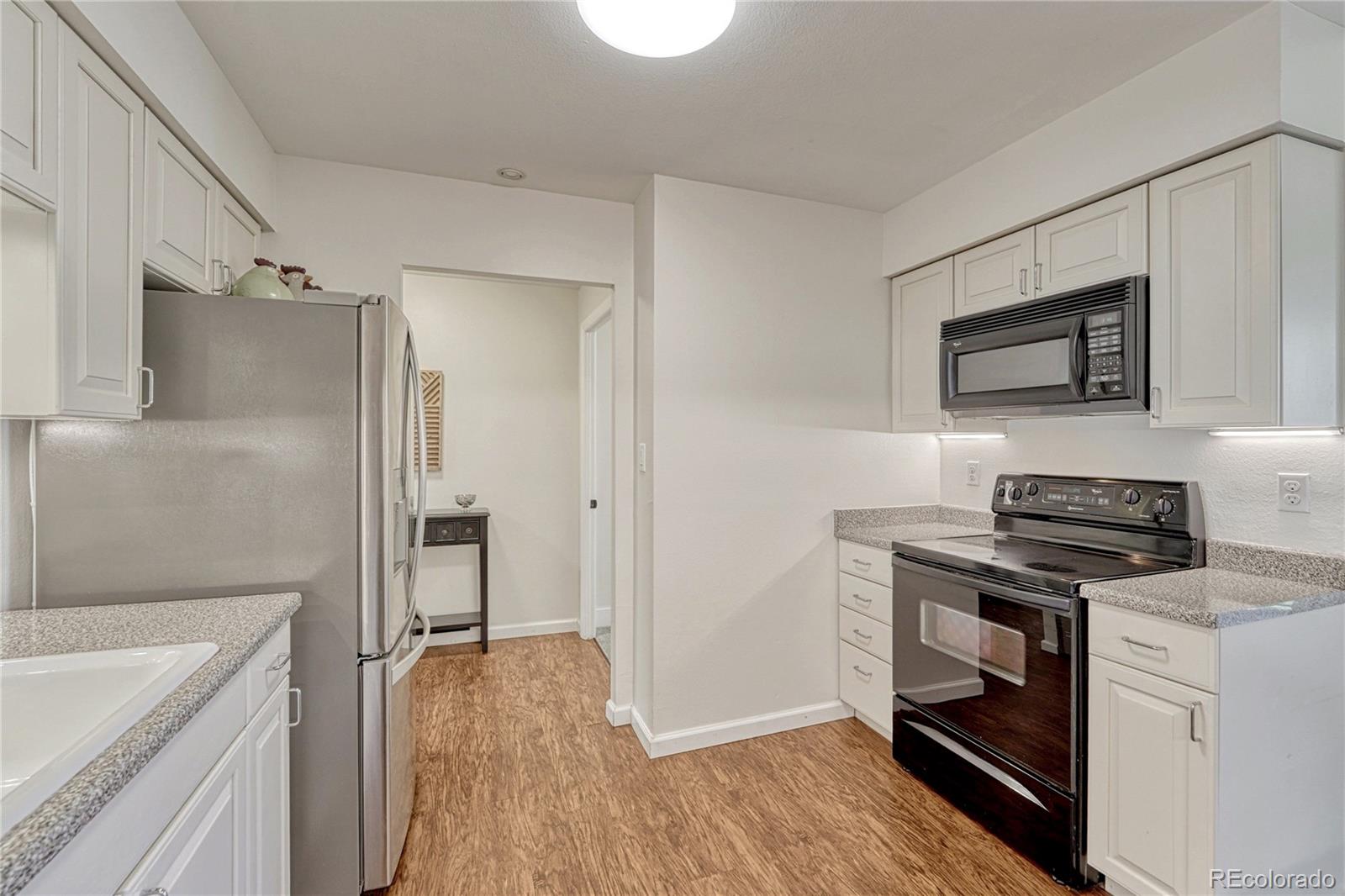 MLS Image #27 for 4250 s olive street,denver, Colorado
