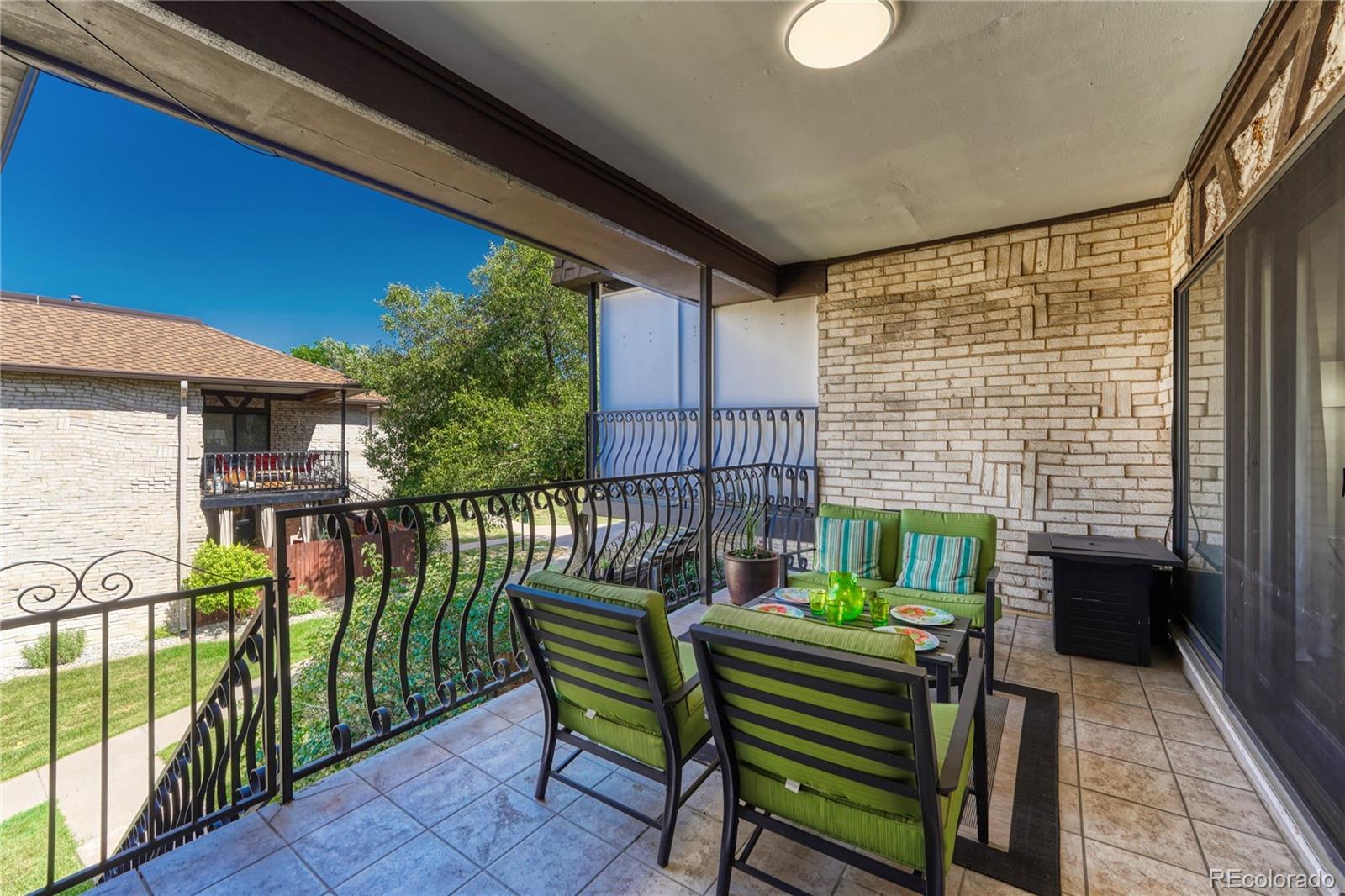 MLS Image #30 for 4250 s olive street,denver, Colorado