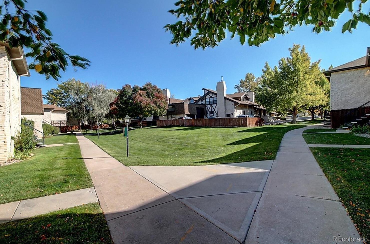 MLS Image #39 for 4250 s olive street,denver, Colorado