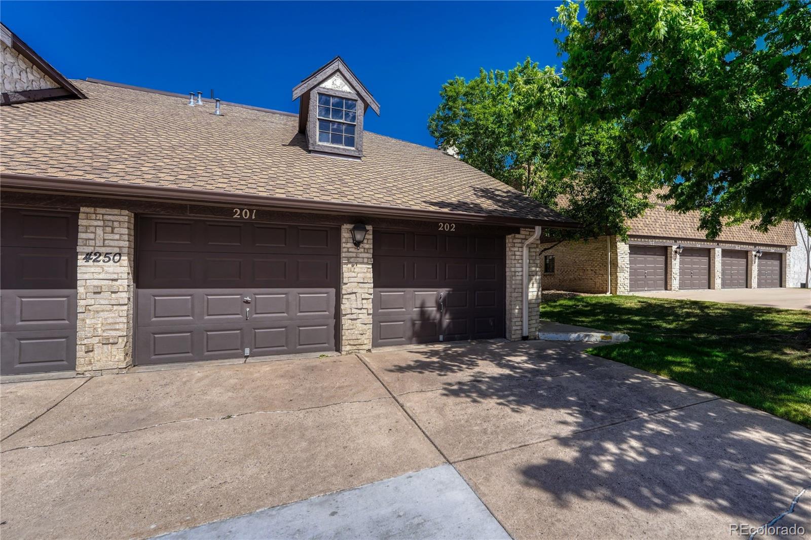 MLS Image #43 for 4250 s olive street 202,denver, Colorado