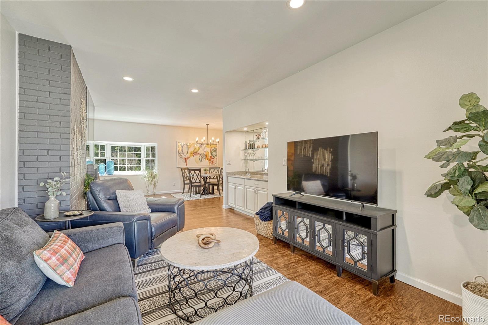 MLS Image #7 for 4250 s olive street,denver, Colorado