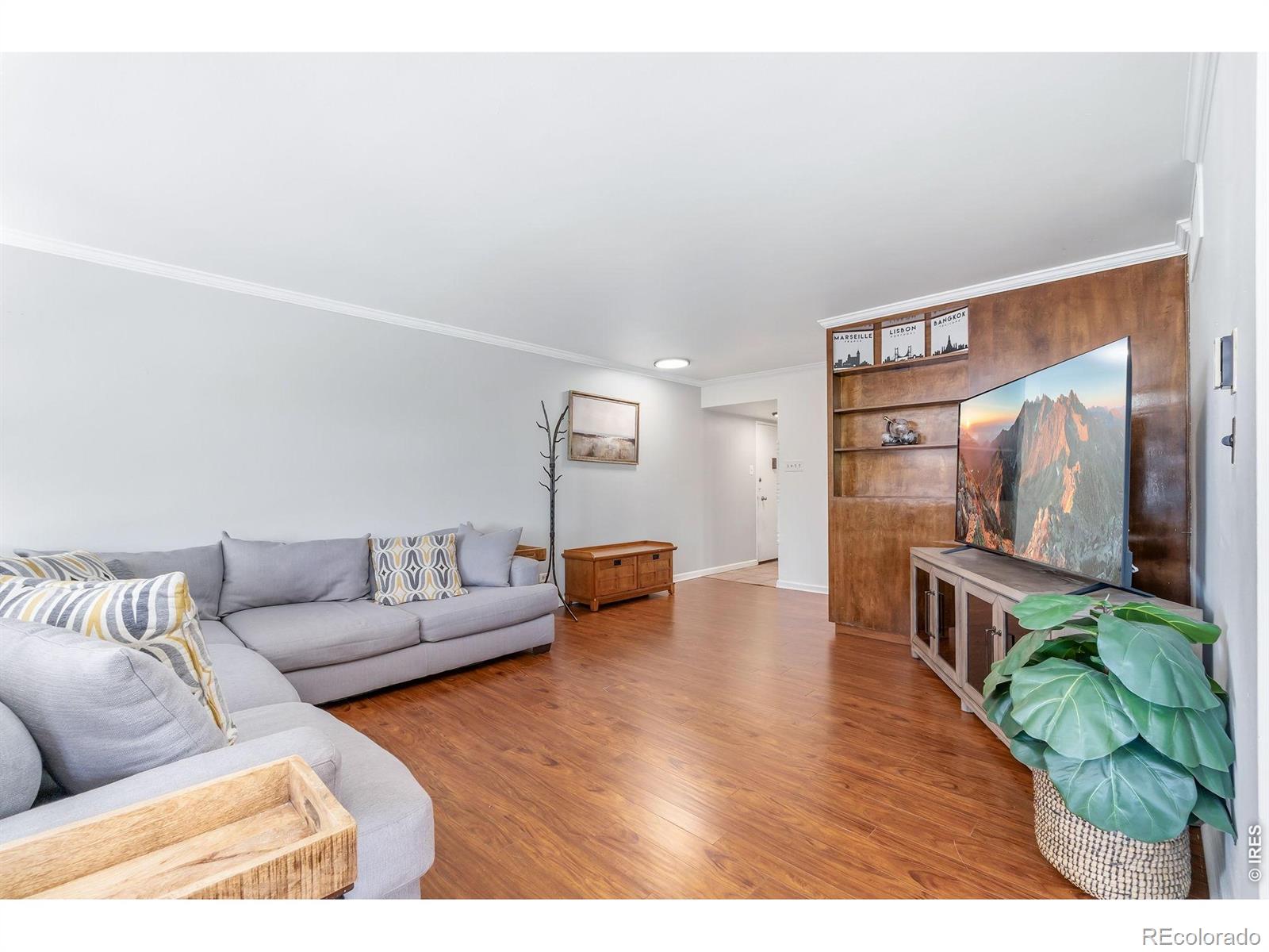 MLS Image #13 for 790 n washington street,denver, Colorado