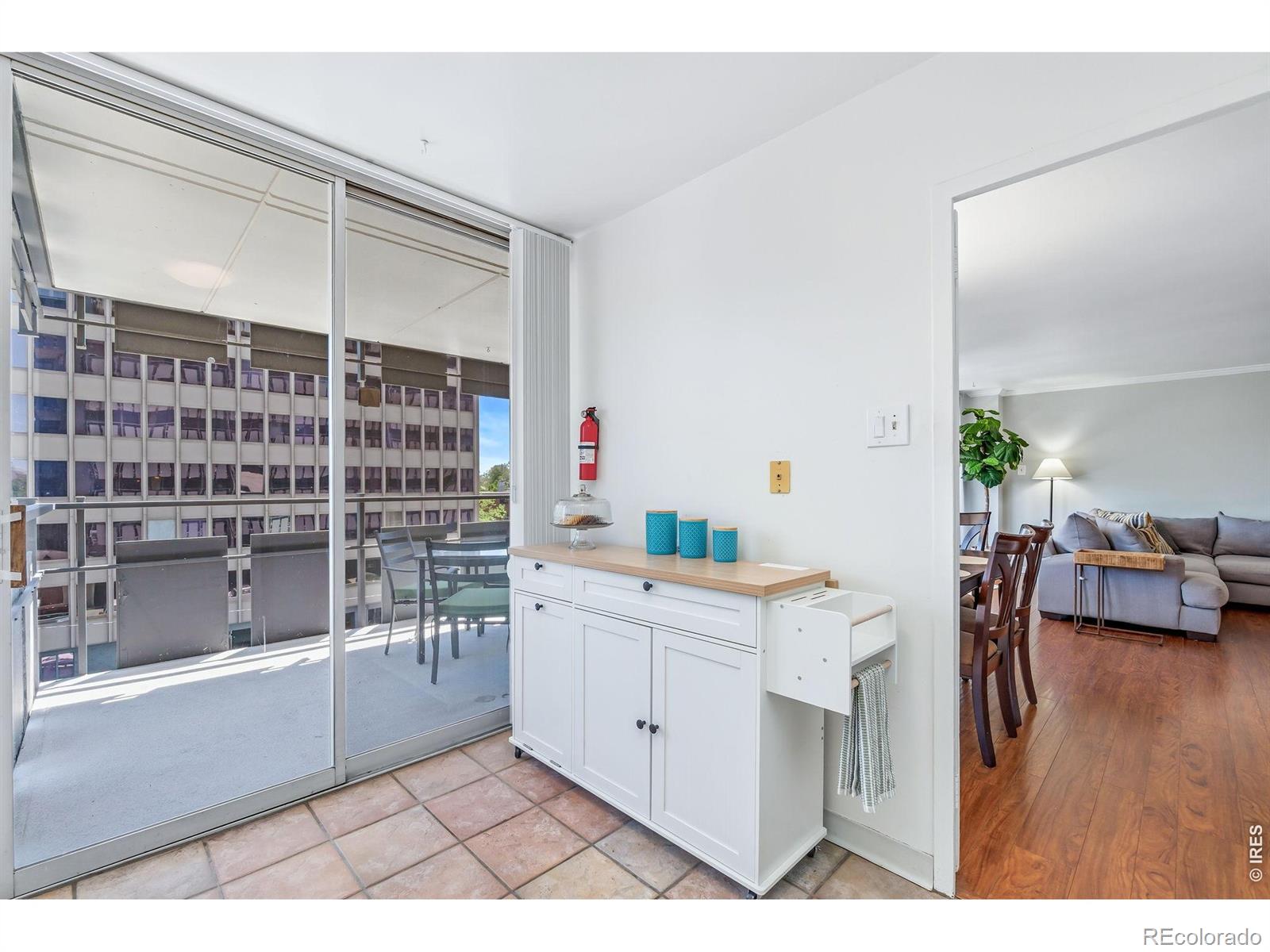 MLS Image #19 for 790 n washington street,denver, Colorado