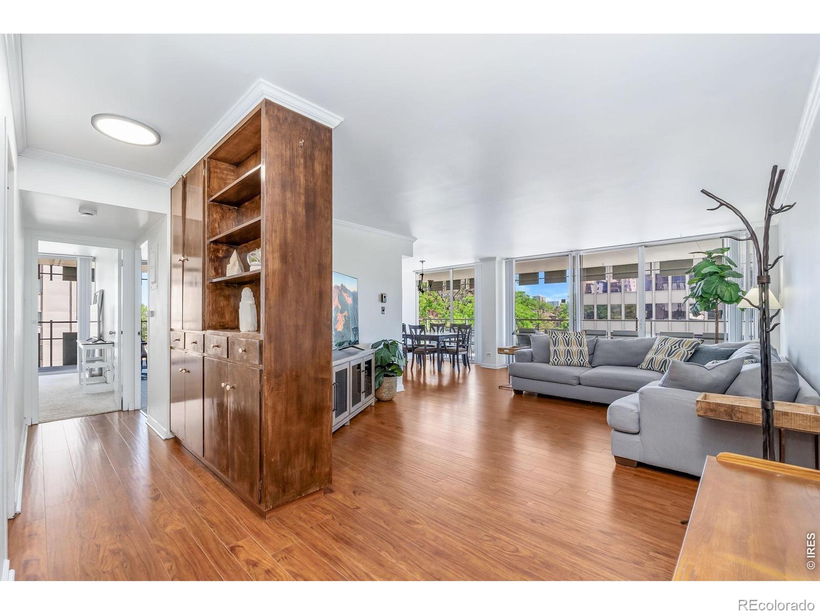 MLS Image #4 for 790 n washington street,denver, Colorado