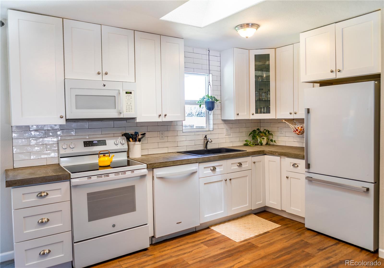 MLS Image #2 for 4613 s jellison street,littleton, Colorado