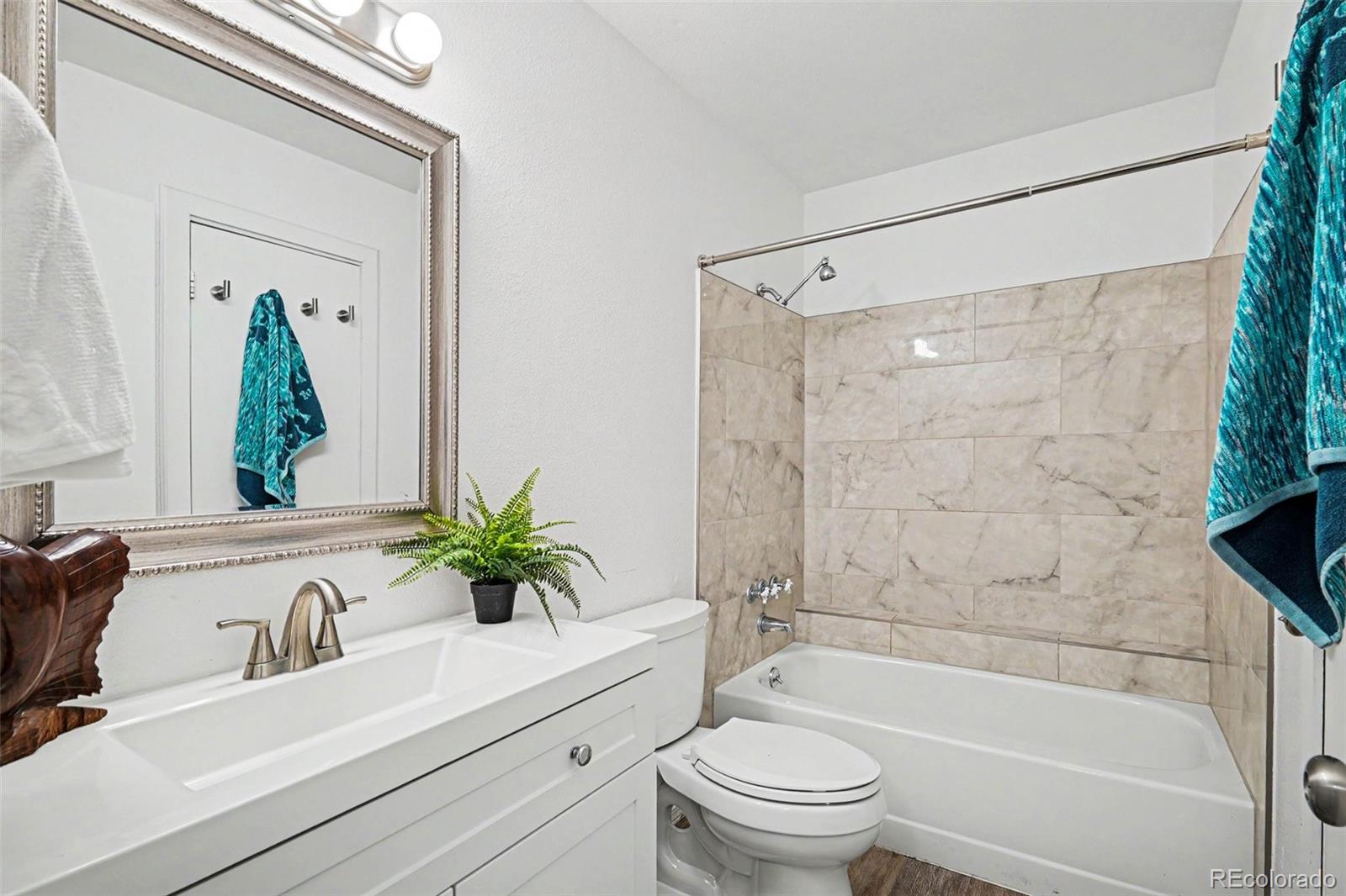 MLS Image #11 for 2432  lexington village lane,colorado springs, Colorado