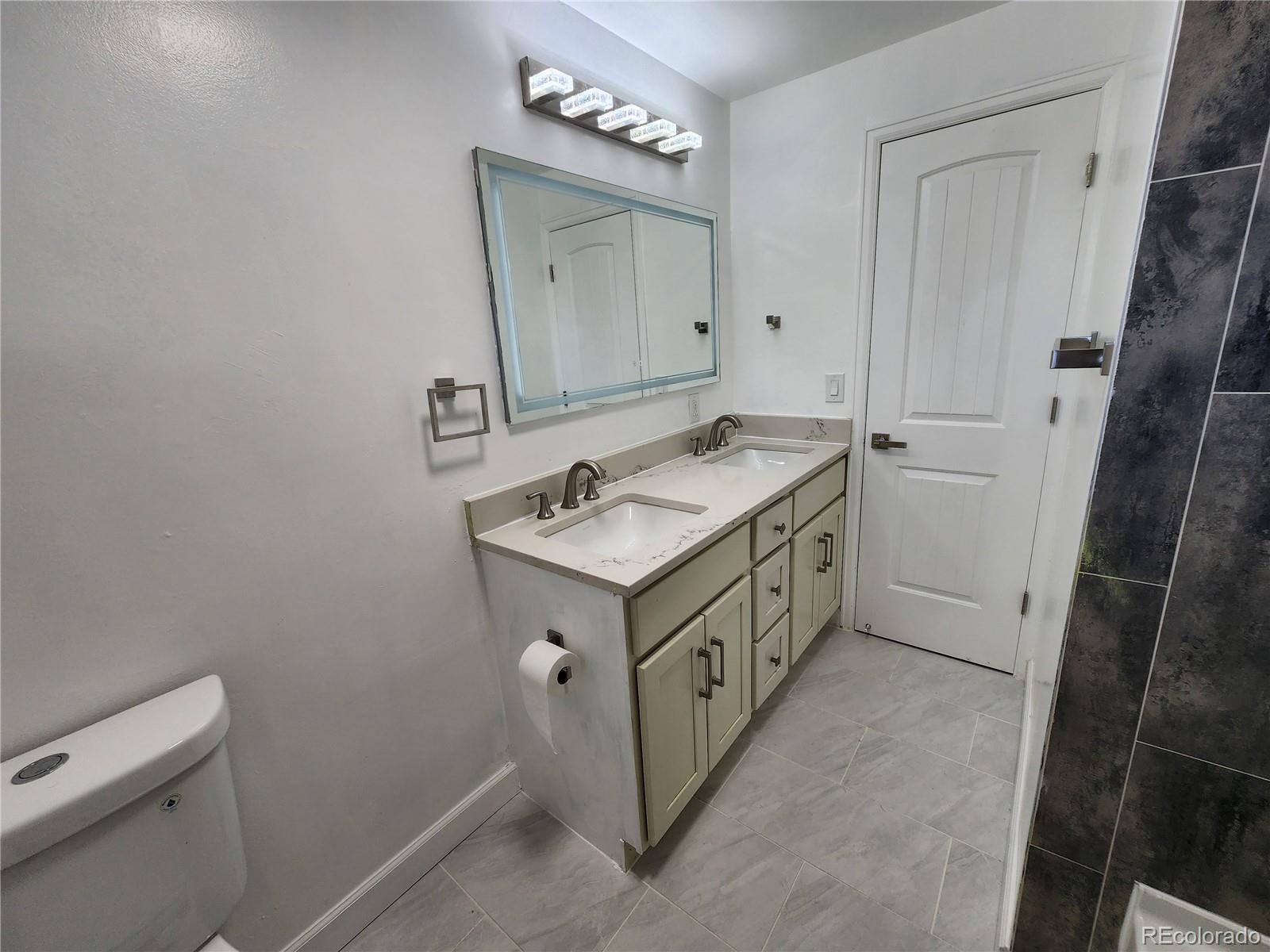 MLS Image #19 for 210 e geddes avenue,littleton, Colorado