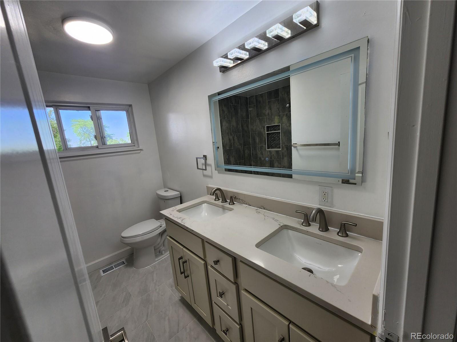 MLS Image #6 for 210 e geddes avenue,littleton, Colorado