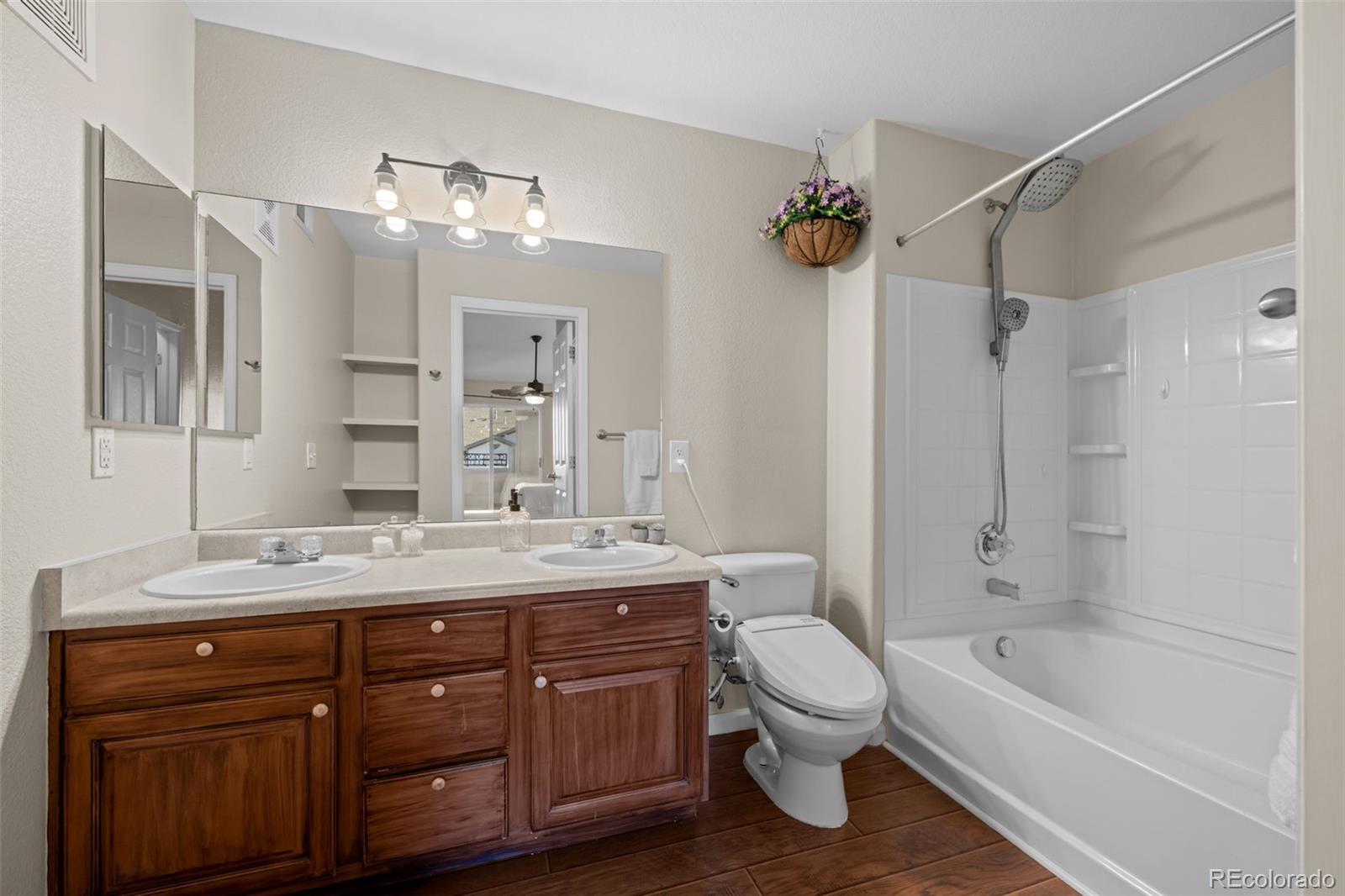 MLS Image #14 for 4572  copeland loop 201,littleton, Colorado