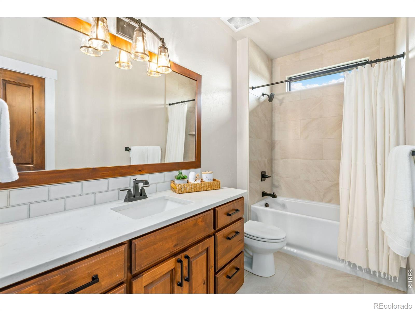 MLS Image #29 for 2625  heron lakes parkway,berthoud, Colorado
