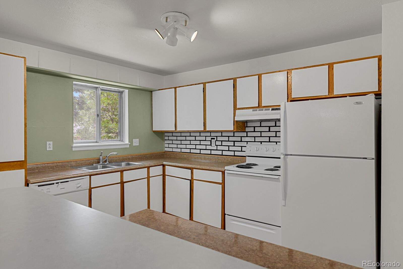 MLS Image #9 for 523 e las animas street,colorado springs, Colorado