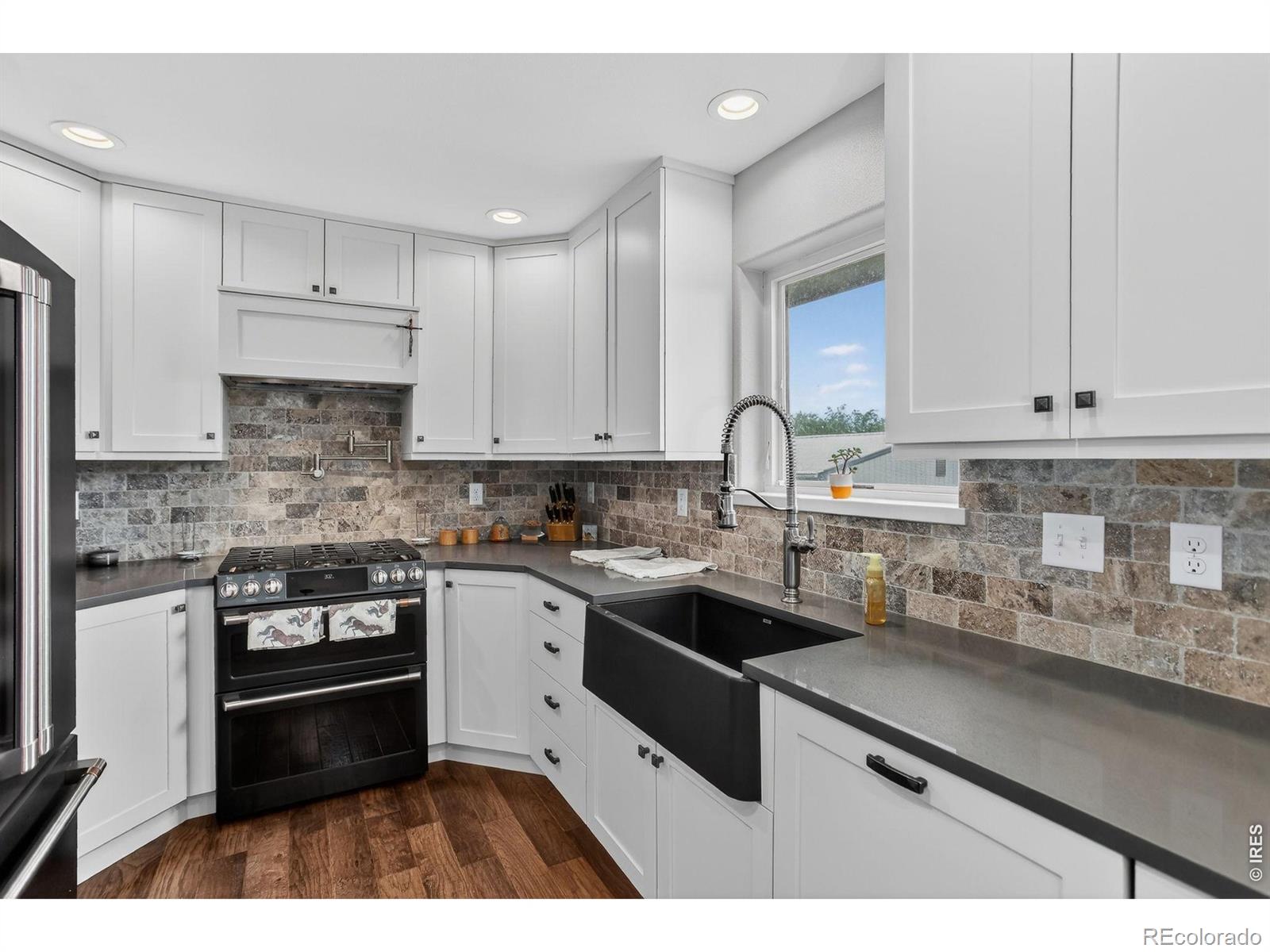 MLS Image #12 for 4717  foothills drive,berthoud, Colorado