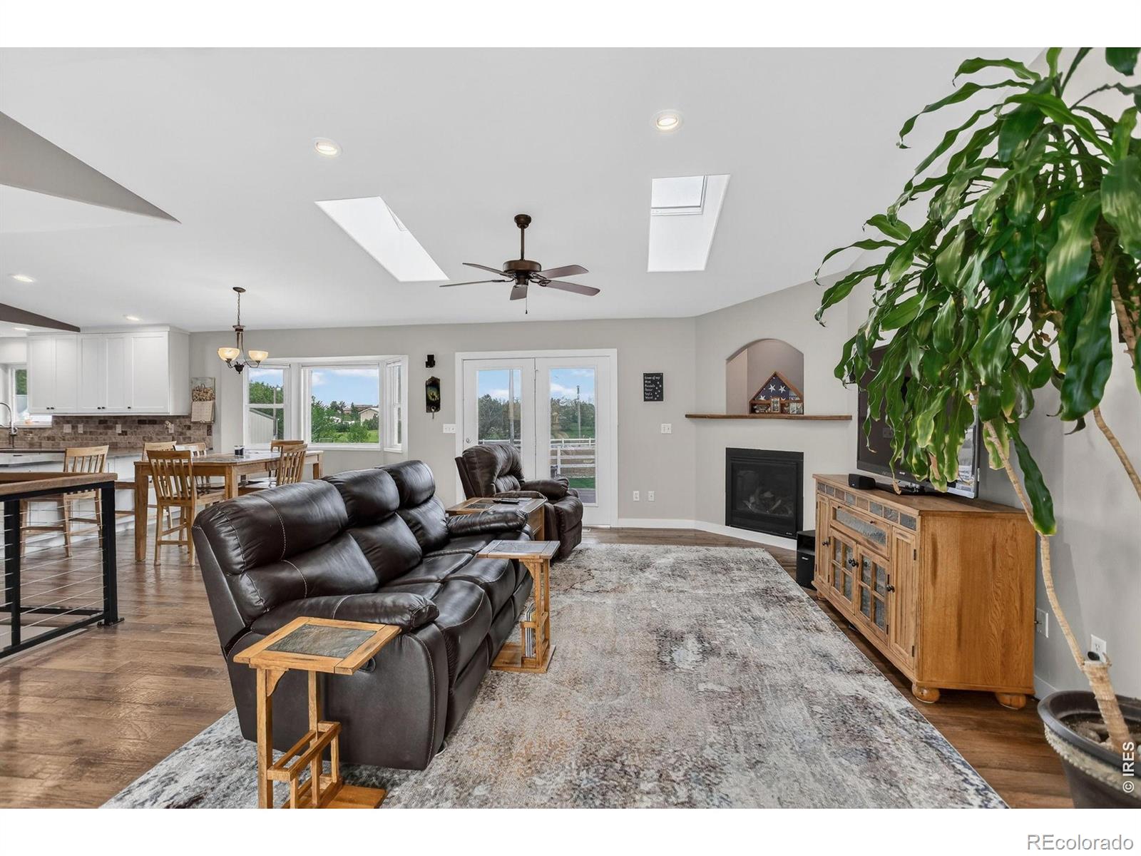 MLS Image #4 for 4717  foothills drive,berthoud, Colorado