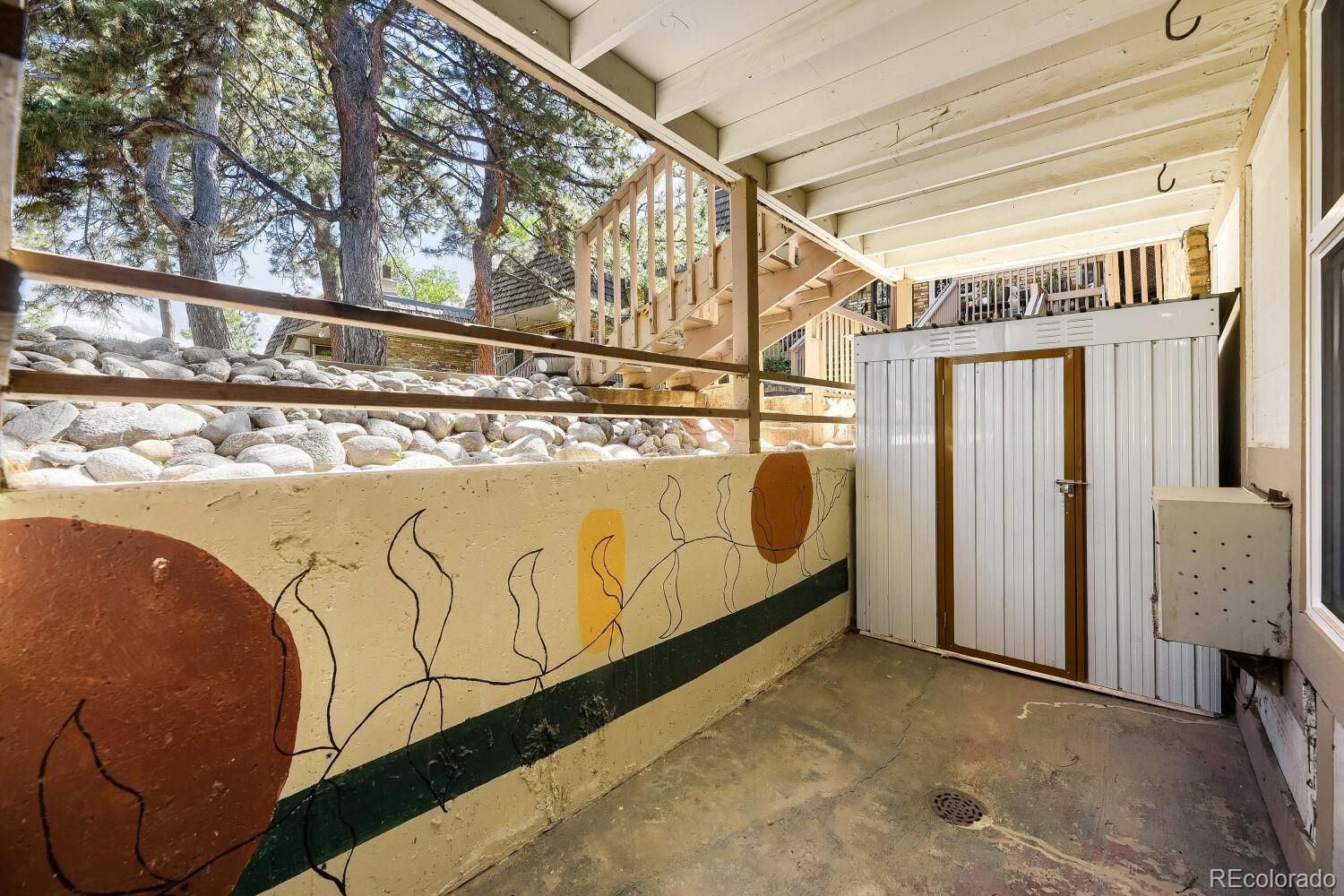 MLS Image #14 for 2190 s holly street,denver, Colorado