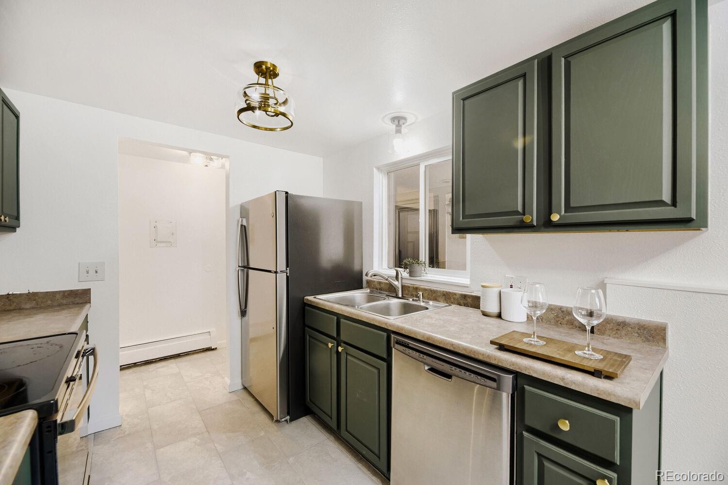 MLS Image #3 for 2190 s holly street,denver, Colorado