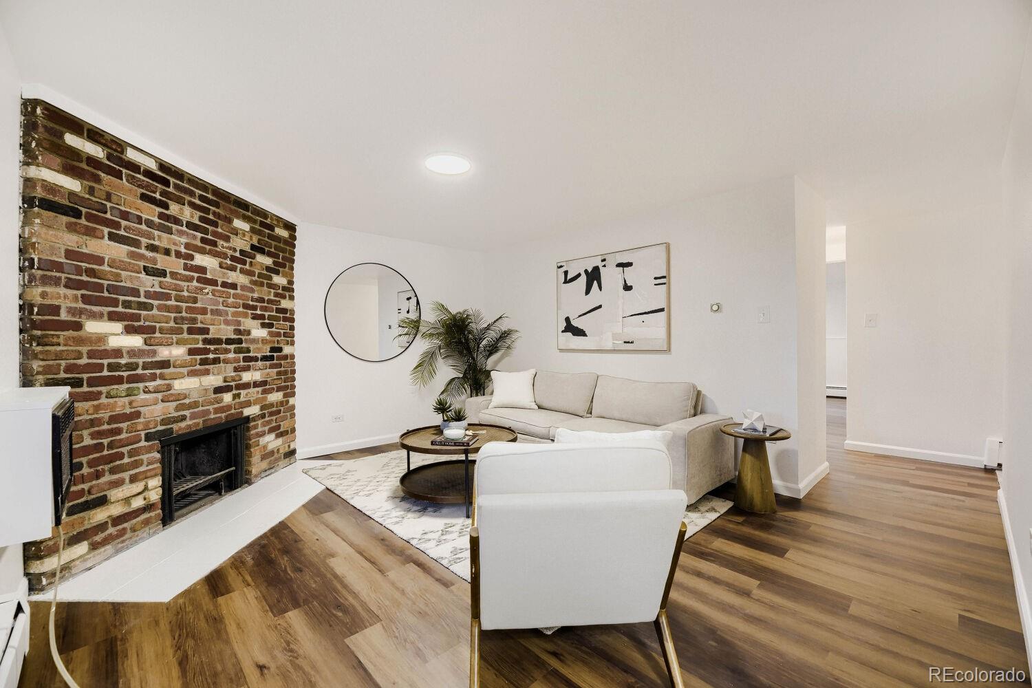 MLS Image #6 for 2190 s holly street,denver, Colorado