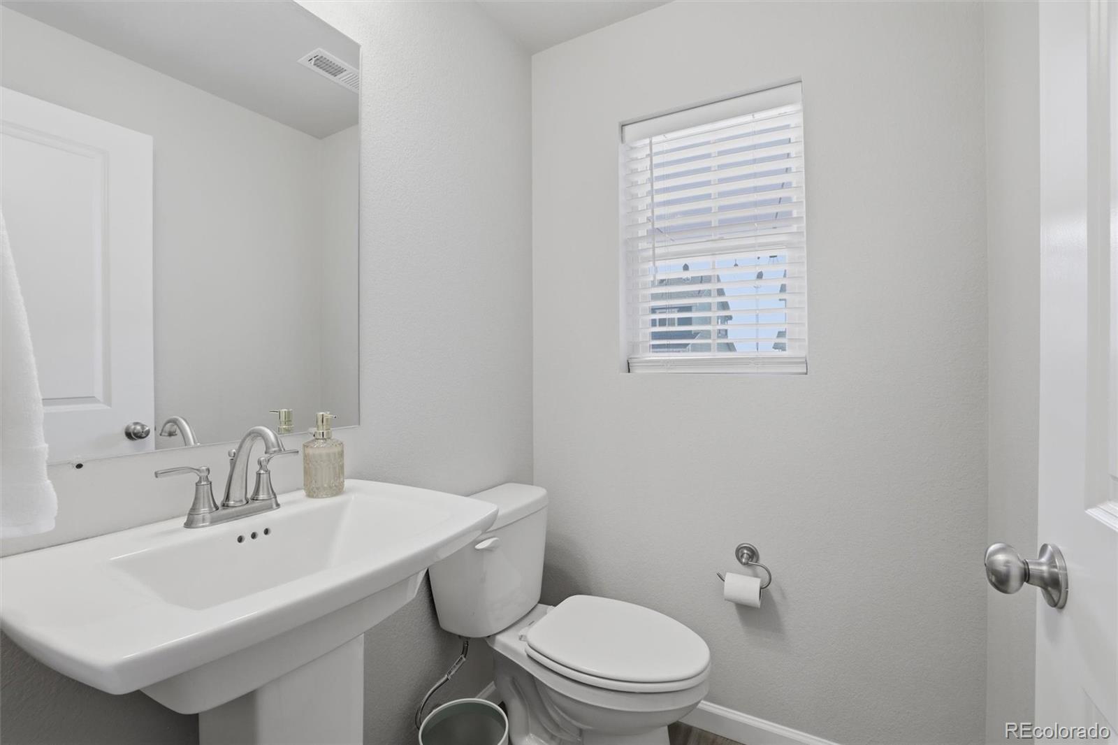 MLS Image #13 for 5230  mountain vista heights,colorado springs, Colorado