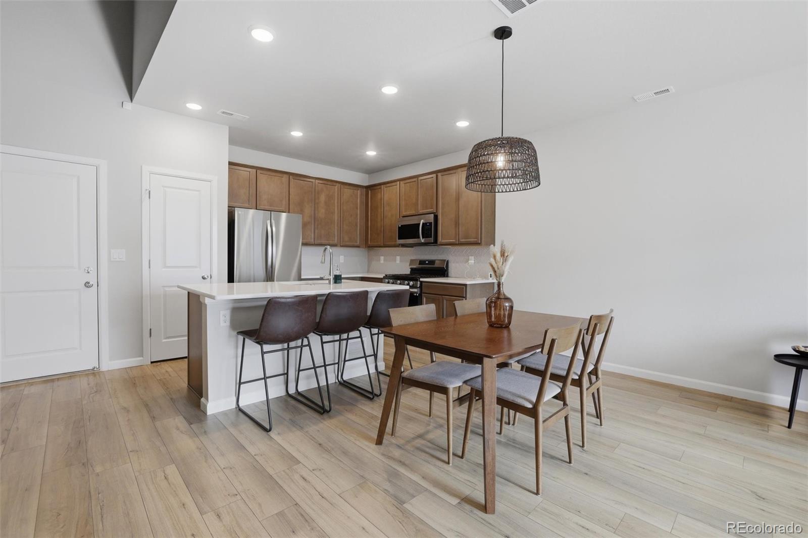 MLS Image #6 for 5230  mountain vista heights,colorado springs, Colorado