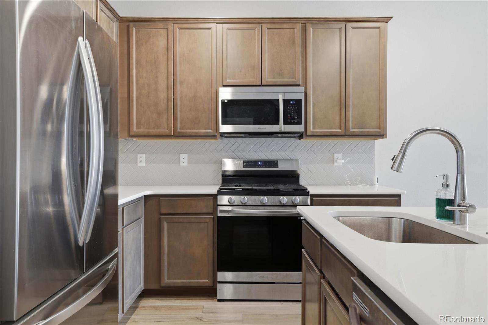 MLS Image #9 for 5230  mountain vista heights,colorado springs, Colorado