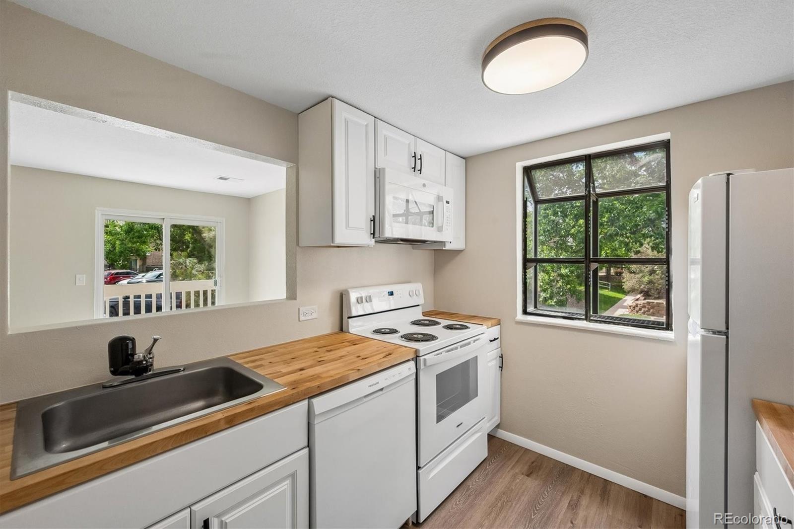 MLS Image #13 for 12470 e cornell avenue,aurora, Colorado