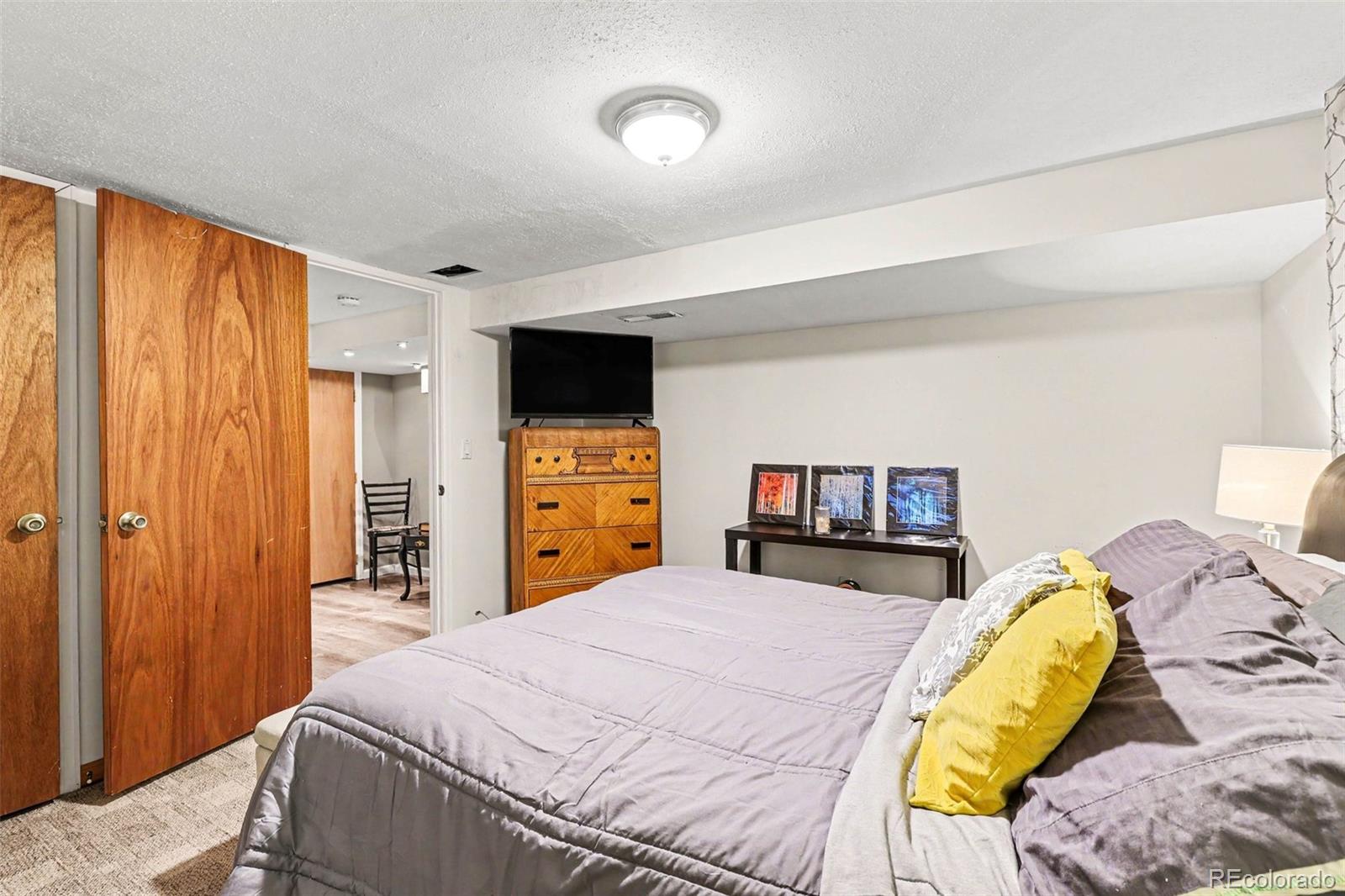 MLS Image #23 for 5402 e warren avenue,denver, Colorado