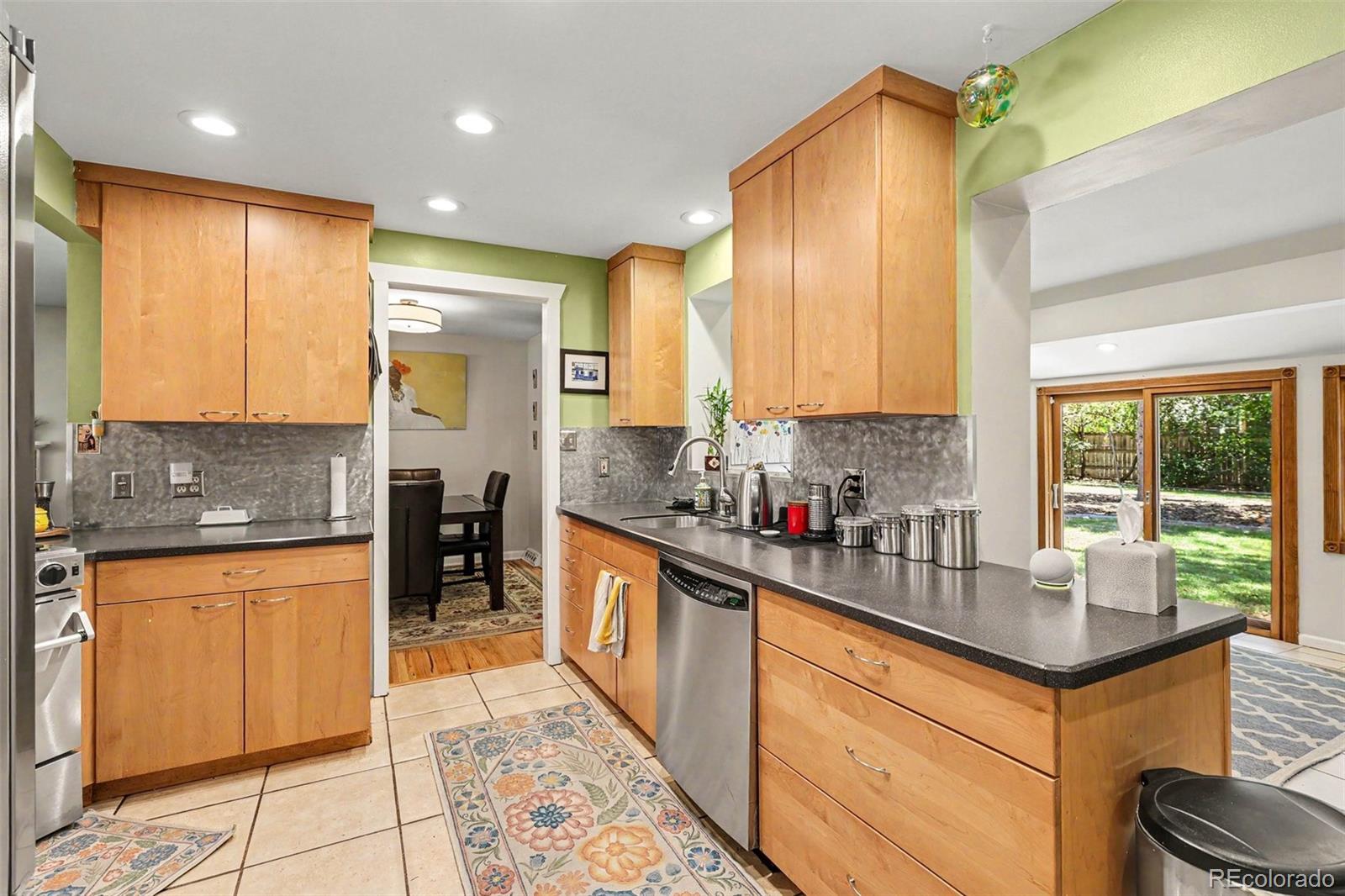 MLS Image #8 for 5402 e warren avenue,denver, Colorado