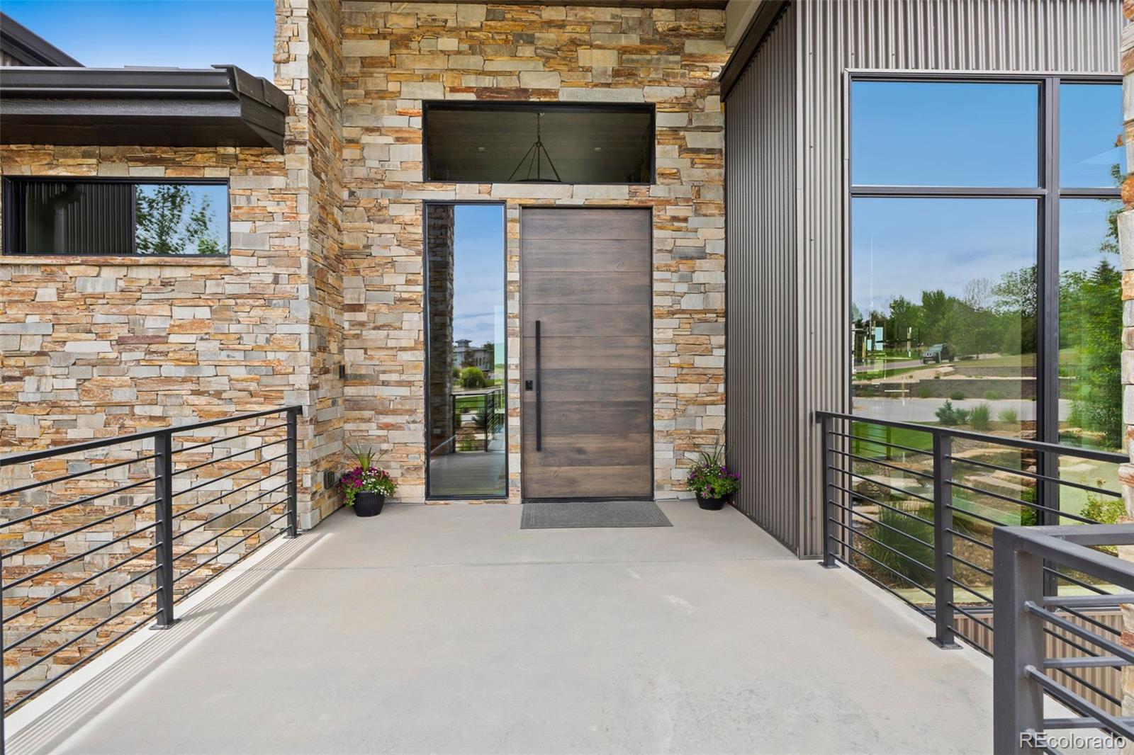 MLS Image #2 for 1484  vine cliff heights,colorado springs, Colorado