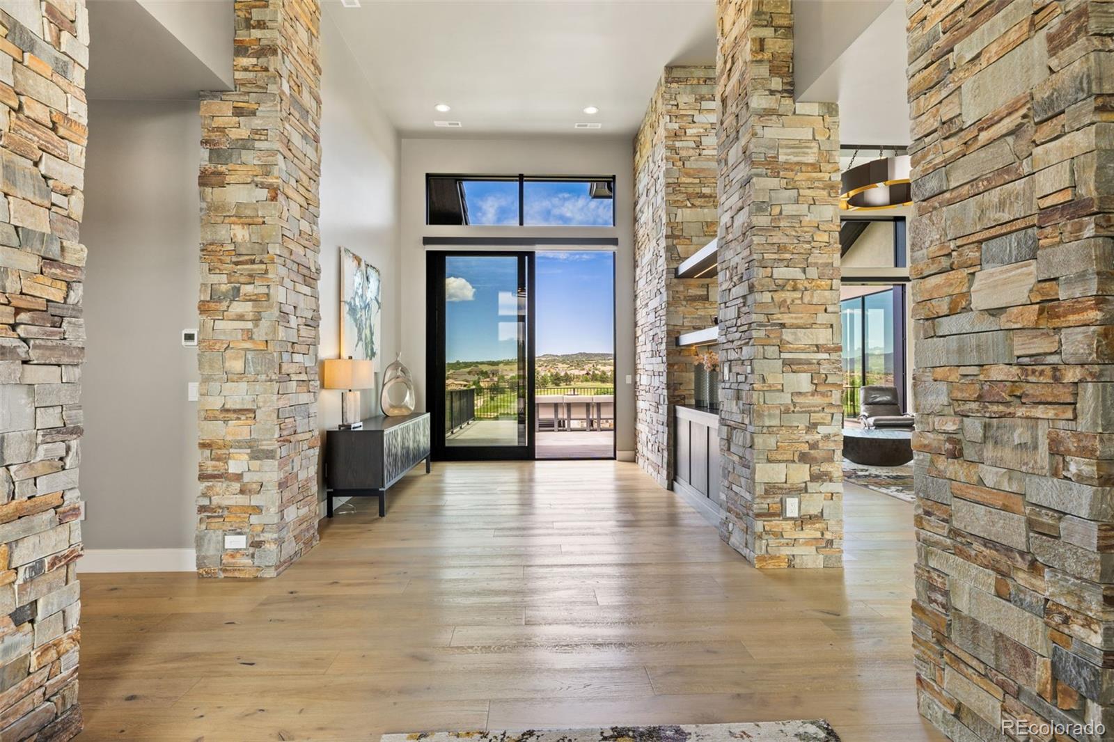 MLS Image #3 for 1484  vine cliff heights,colorado springs, Colorado