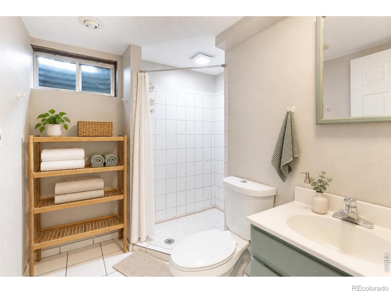 MLS Image #28 for 1431 s magnolia way,denver, Colorado