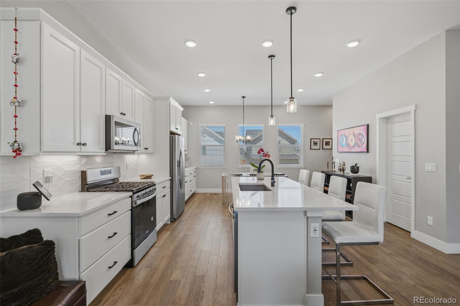 MLS Image #14 for 10139 e 62nd avenue,denver, Colorado
