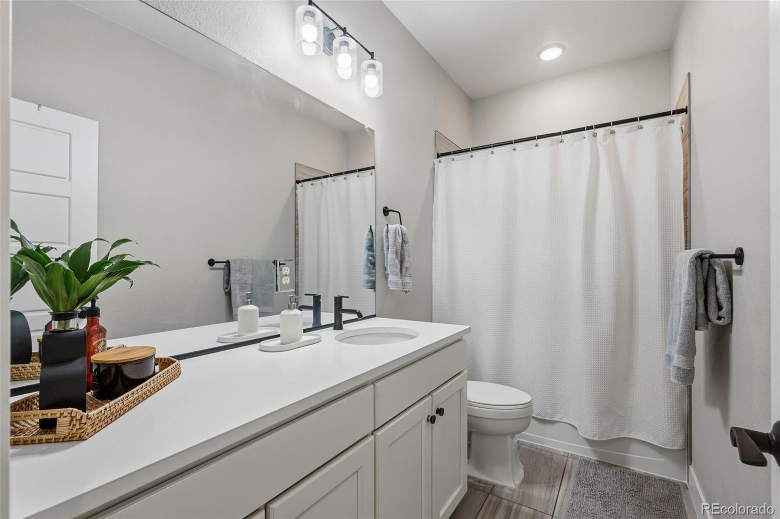 MLS Image #26 for 10139 e 62nd avenue,denver, Colorado