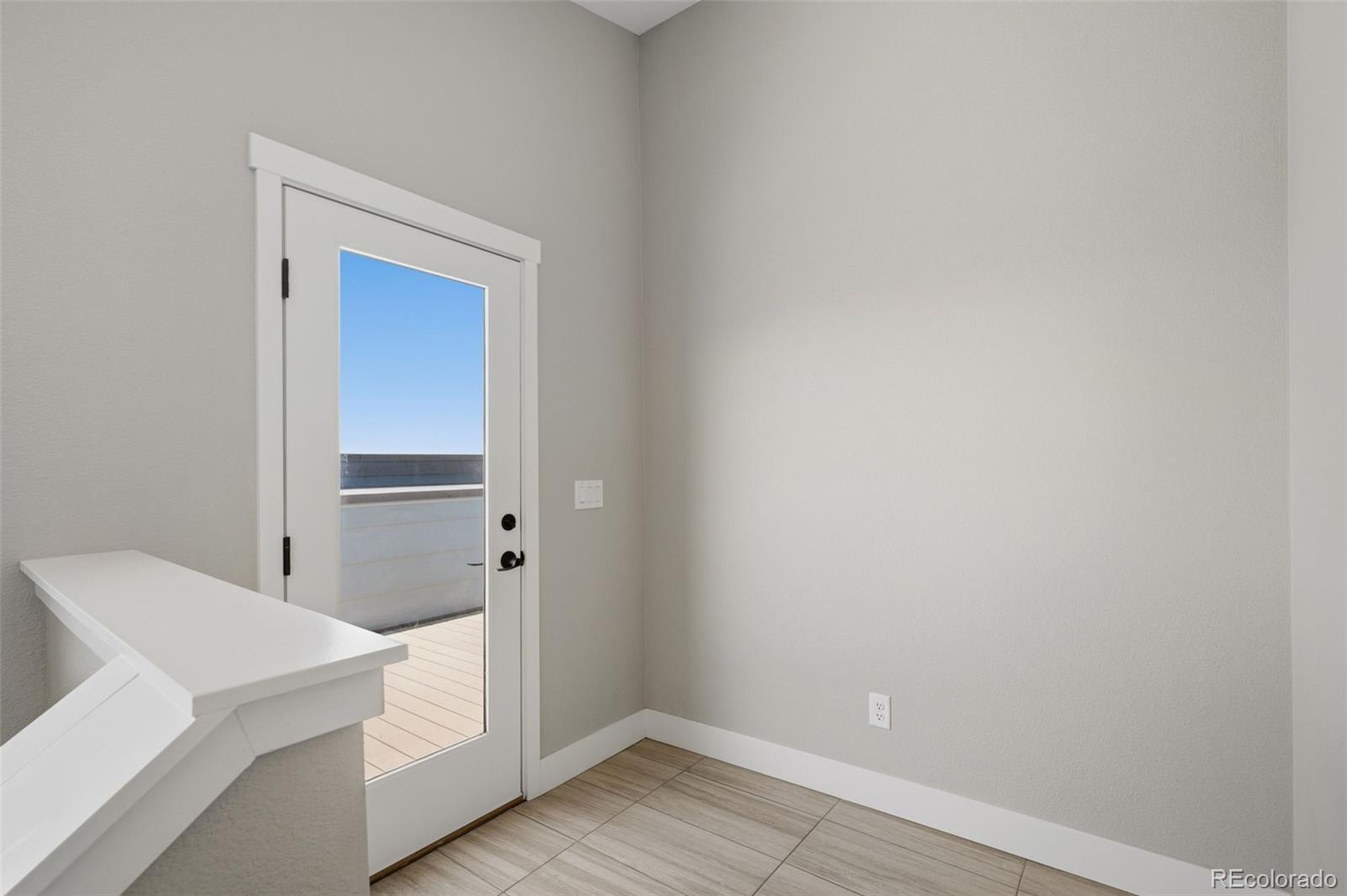 MLS Image #30 for 10139 e 62nd avenue,denver, Colorado