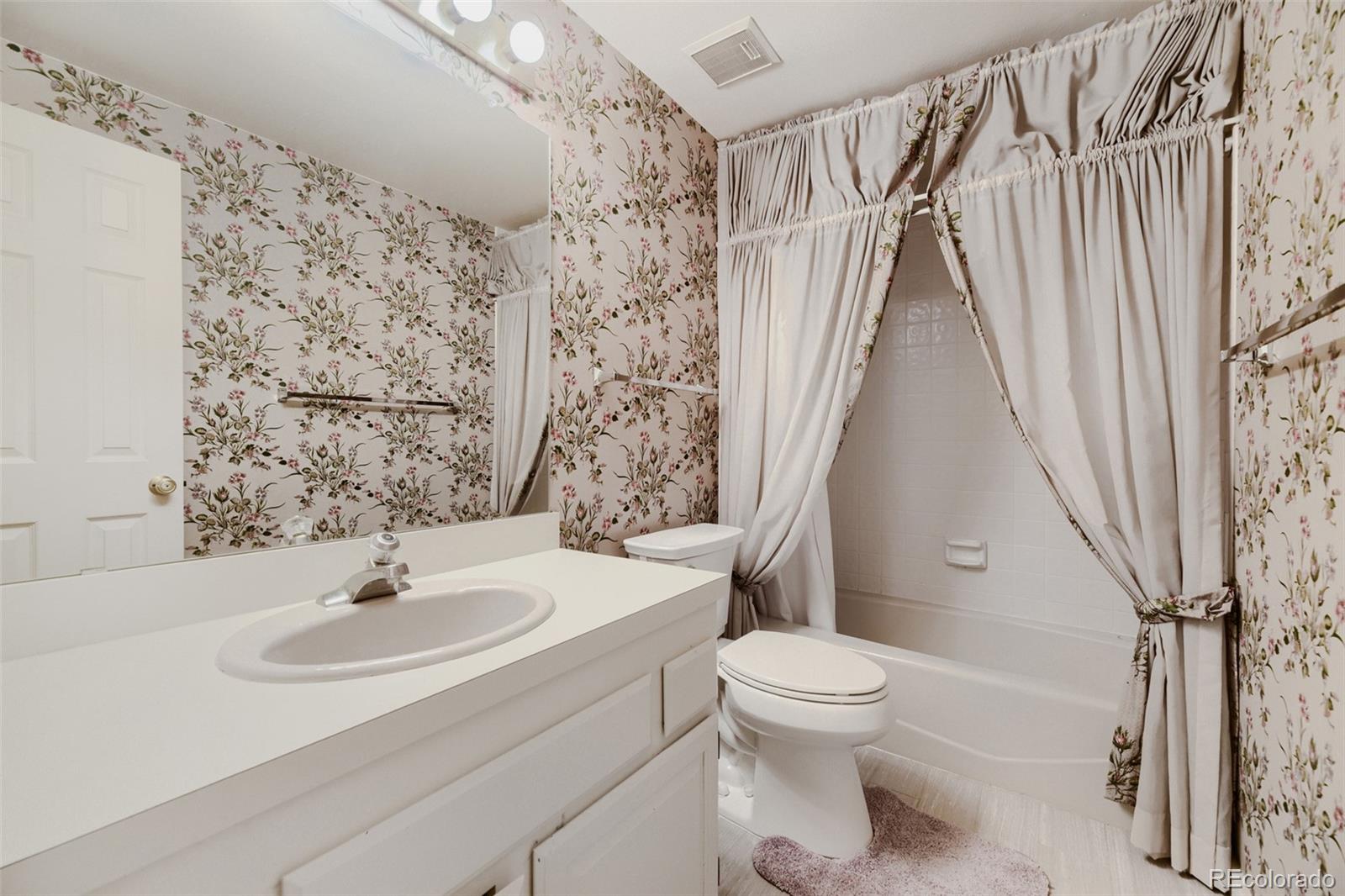MLS Image #24 for 6018 e briarwood circle,englewood, Colorado