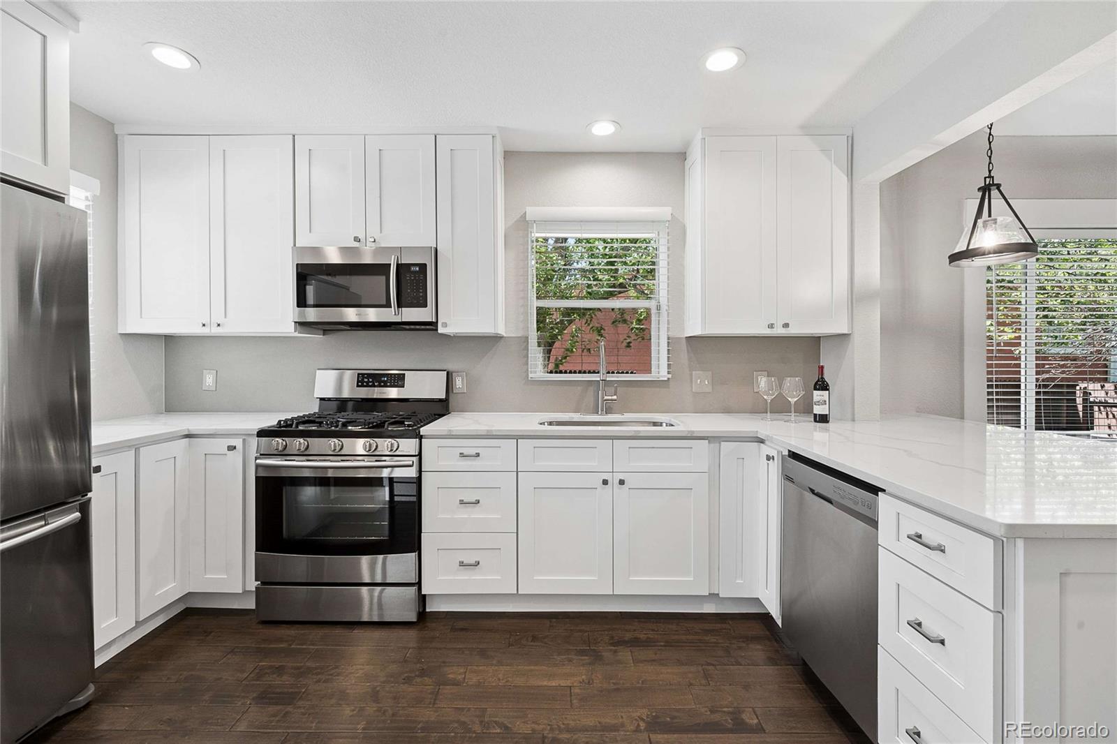 MLS Image #11 for 3040 n columbine street,denver, Colorado