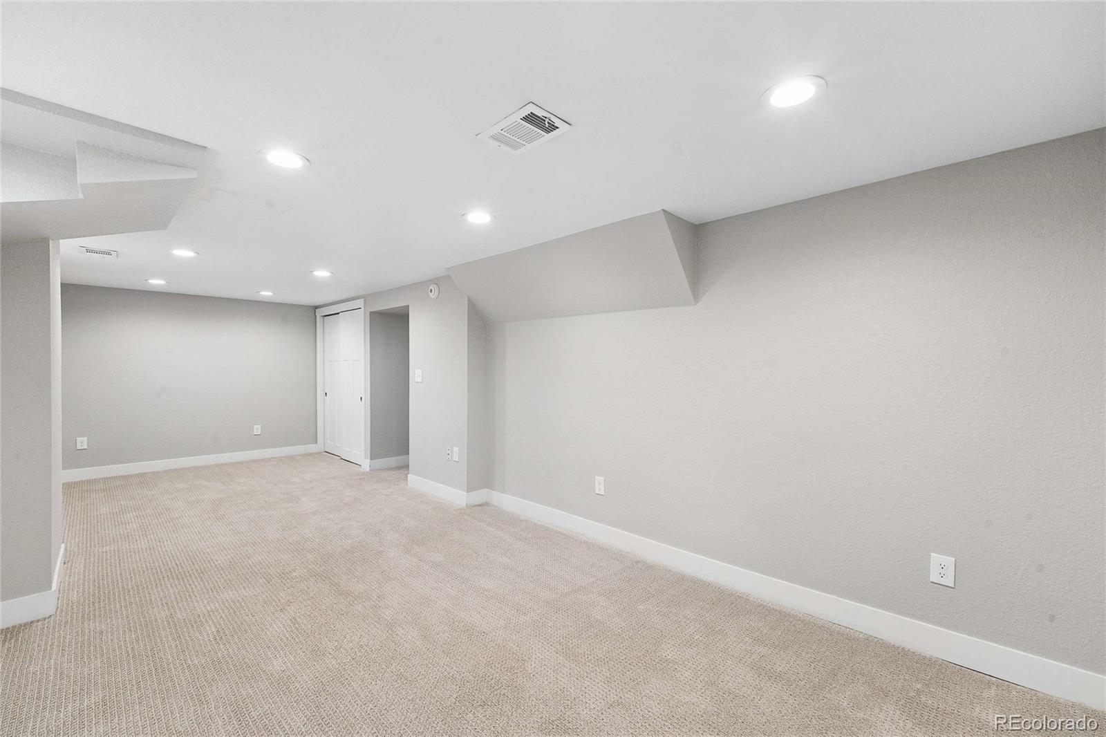 MLS Image #18 for 3040 n columbine street,denver, Colorado