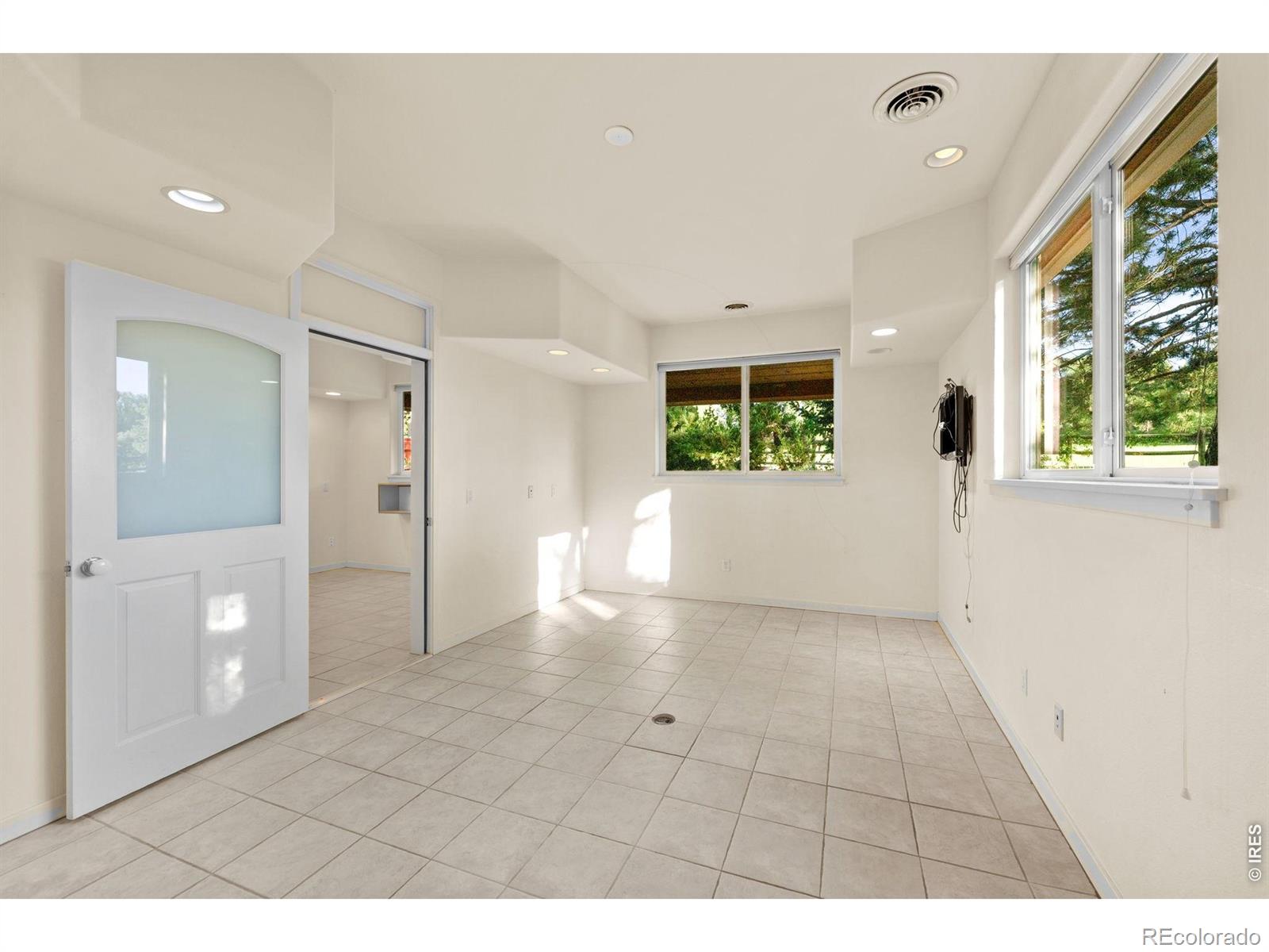 MLS Image #35 for 6644  bird cliff way,niwot, Colorado