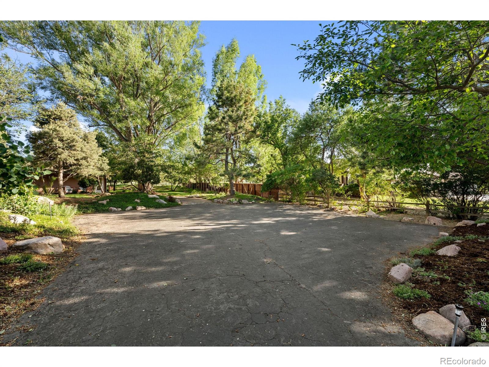 MLS Image #38 for 6644  bird cliff way,niwot, Colorado