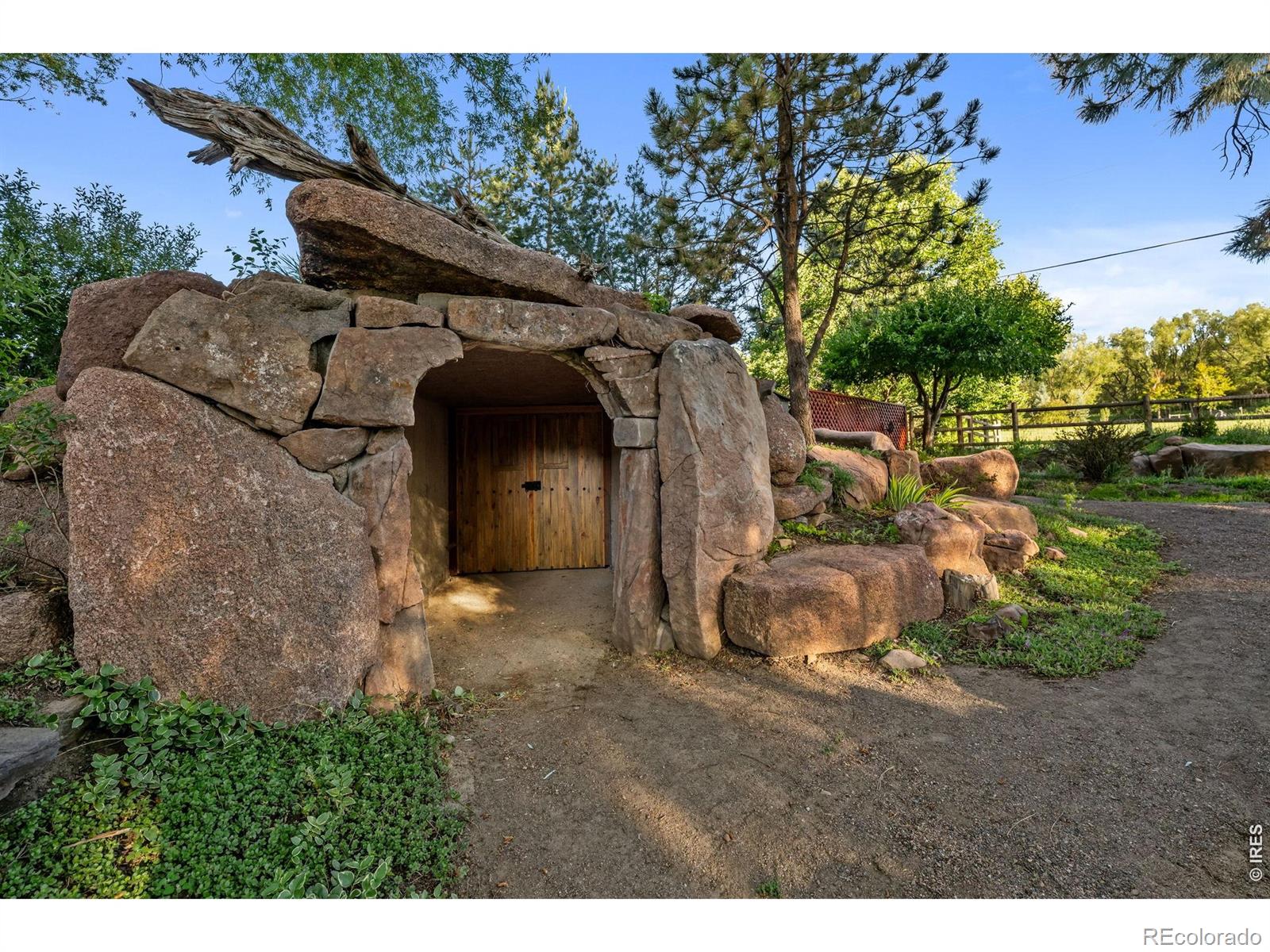 MLS Image #45 for 6644  bird cliff way,niwot, Colorado
