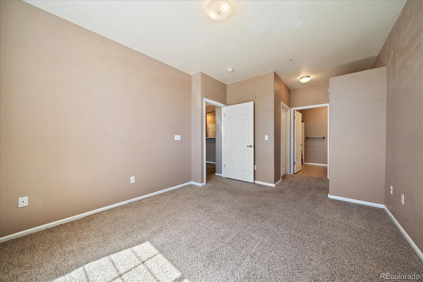 MLS Image #10 for 5255  memphis street 202,denver, Colorado