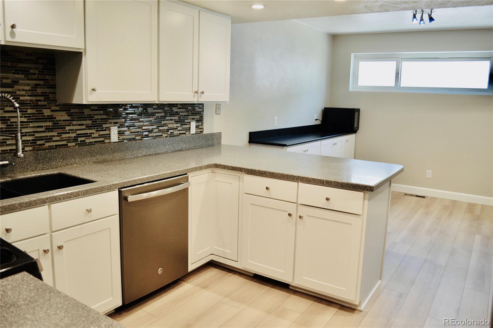 MLS Image #13 for 7629 s monaco way,centennial, Colorado